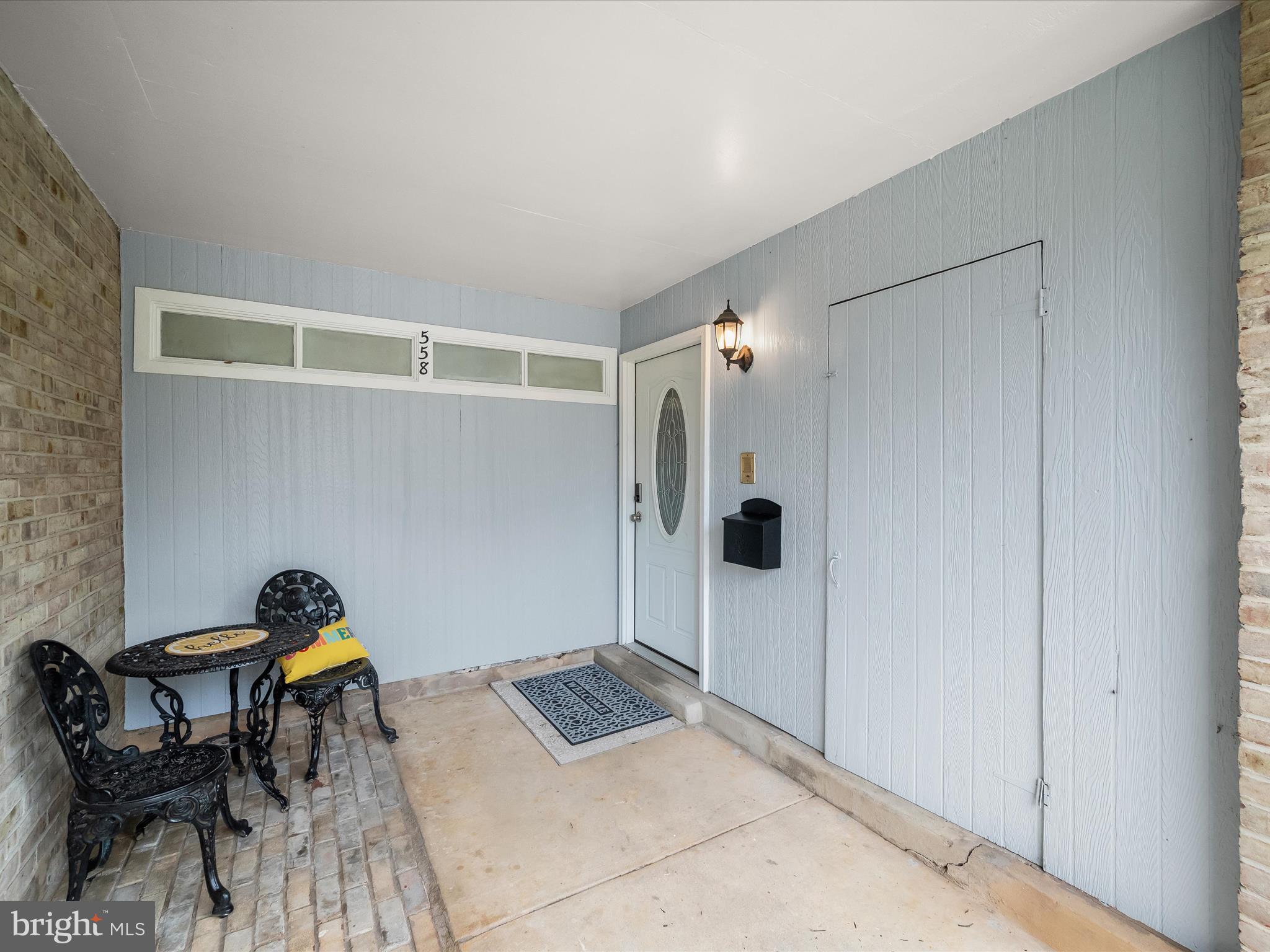 558 ANCHOR DRIVE