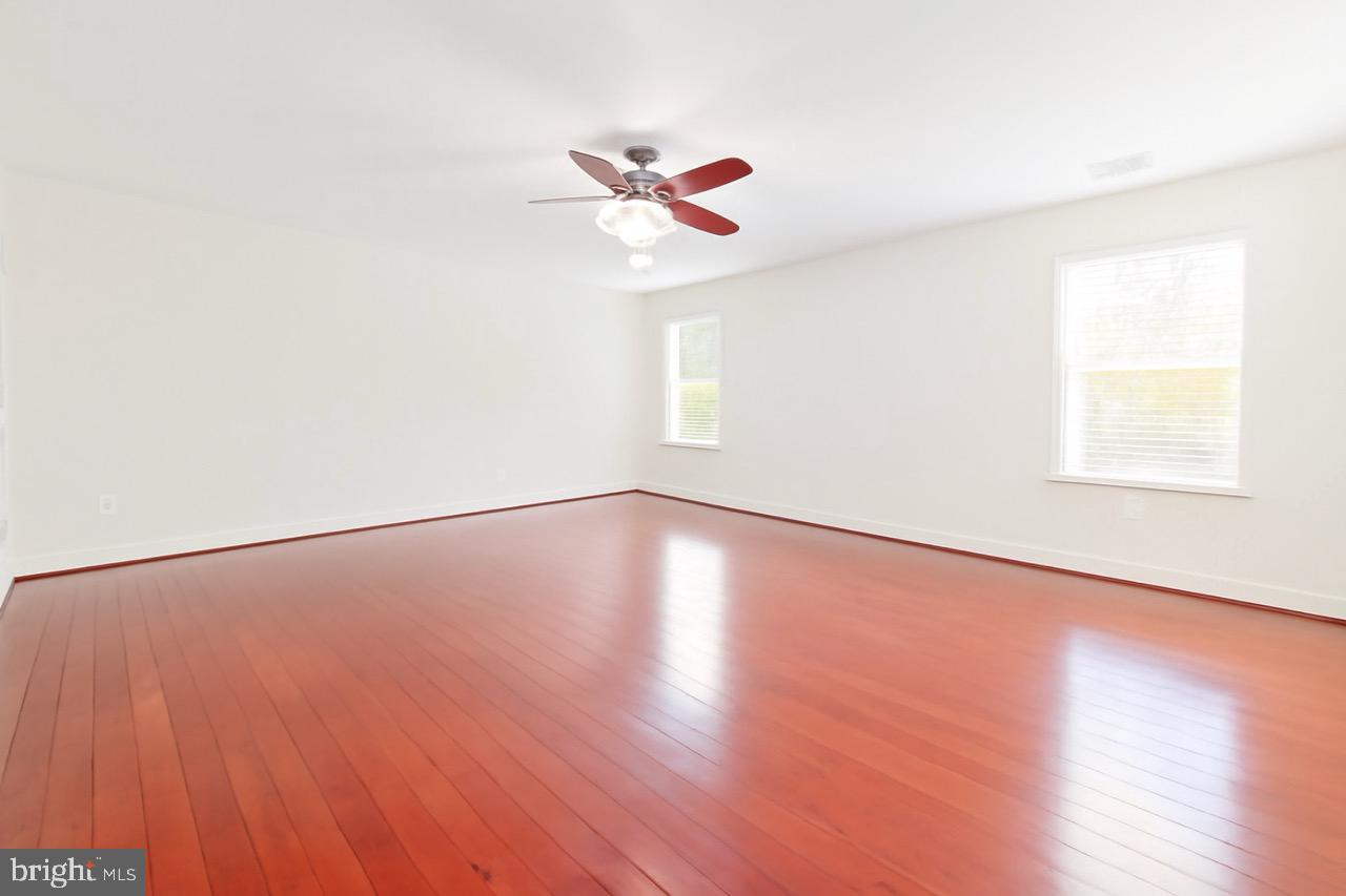 CHESAPEAKE VILLAGE - Residential Lease