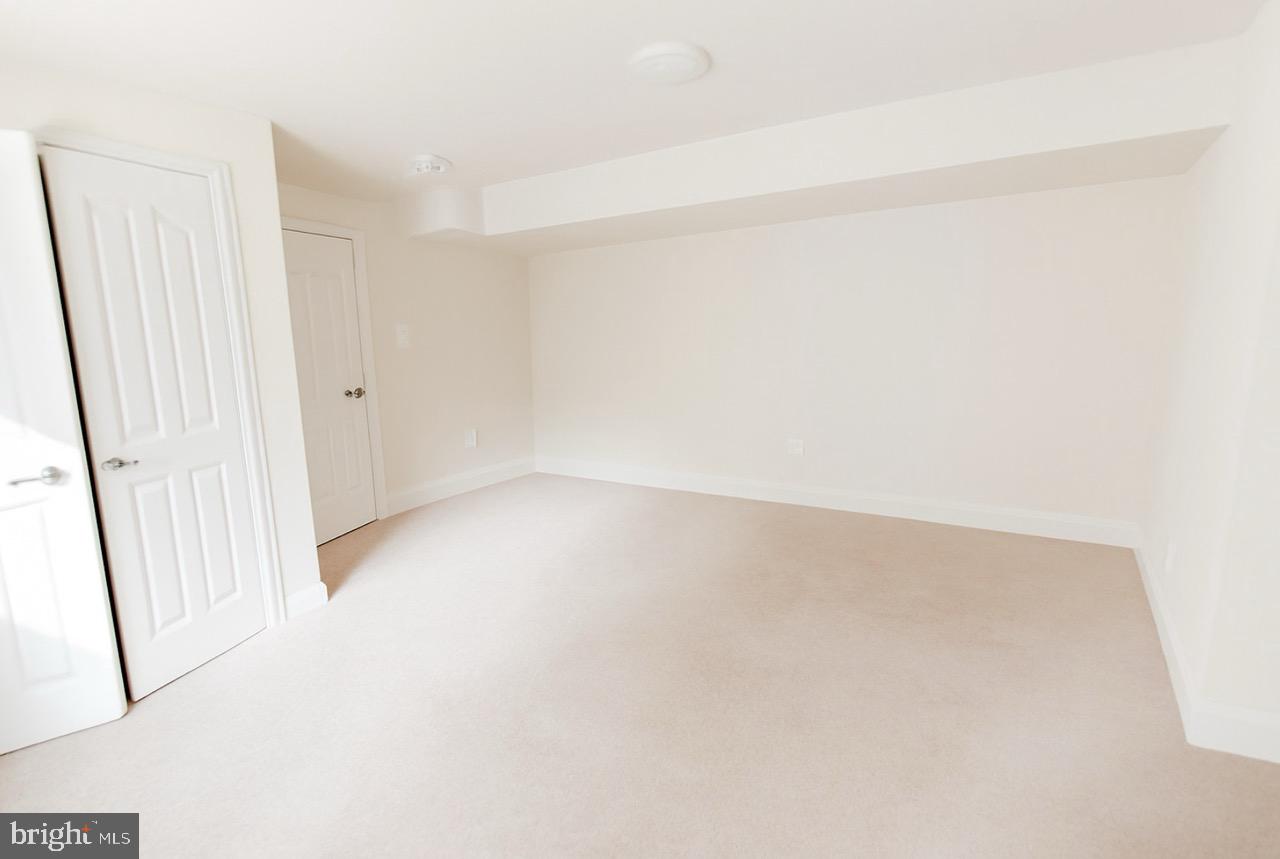 CHESAPEAKE VILLAGE - Residential Lease