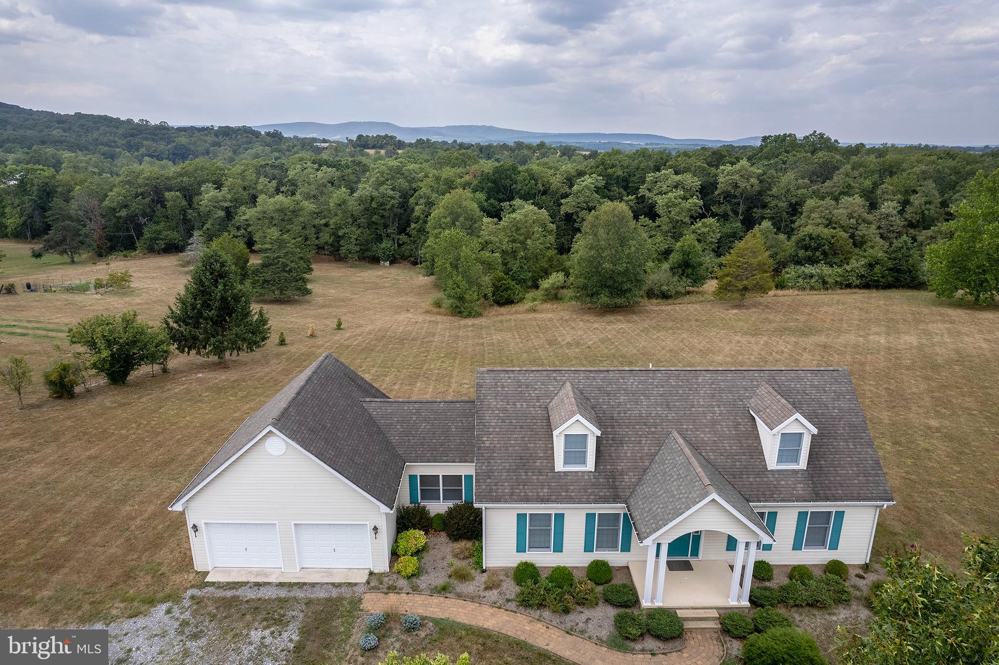 DUNMORE RIDGE PARK - Residential