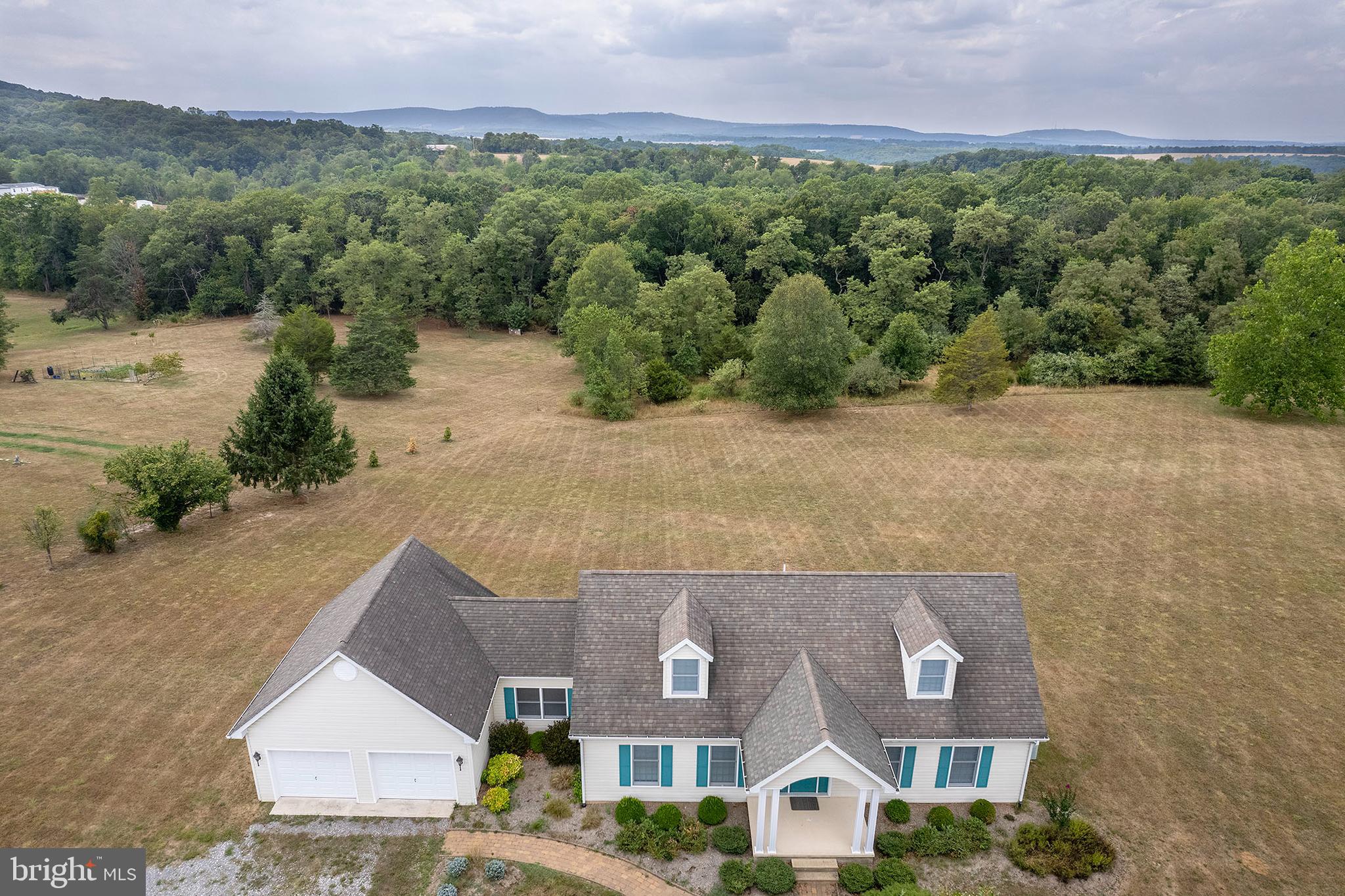 DUNMORE RIDGE PARK - Residential