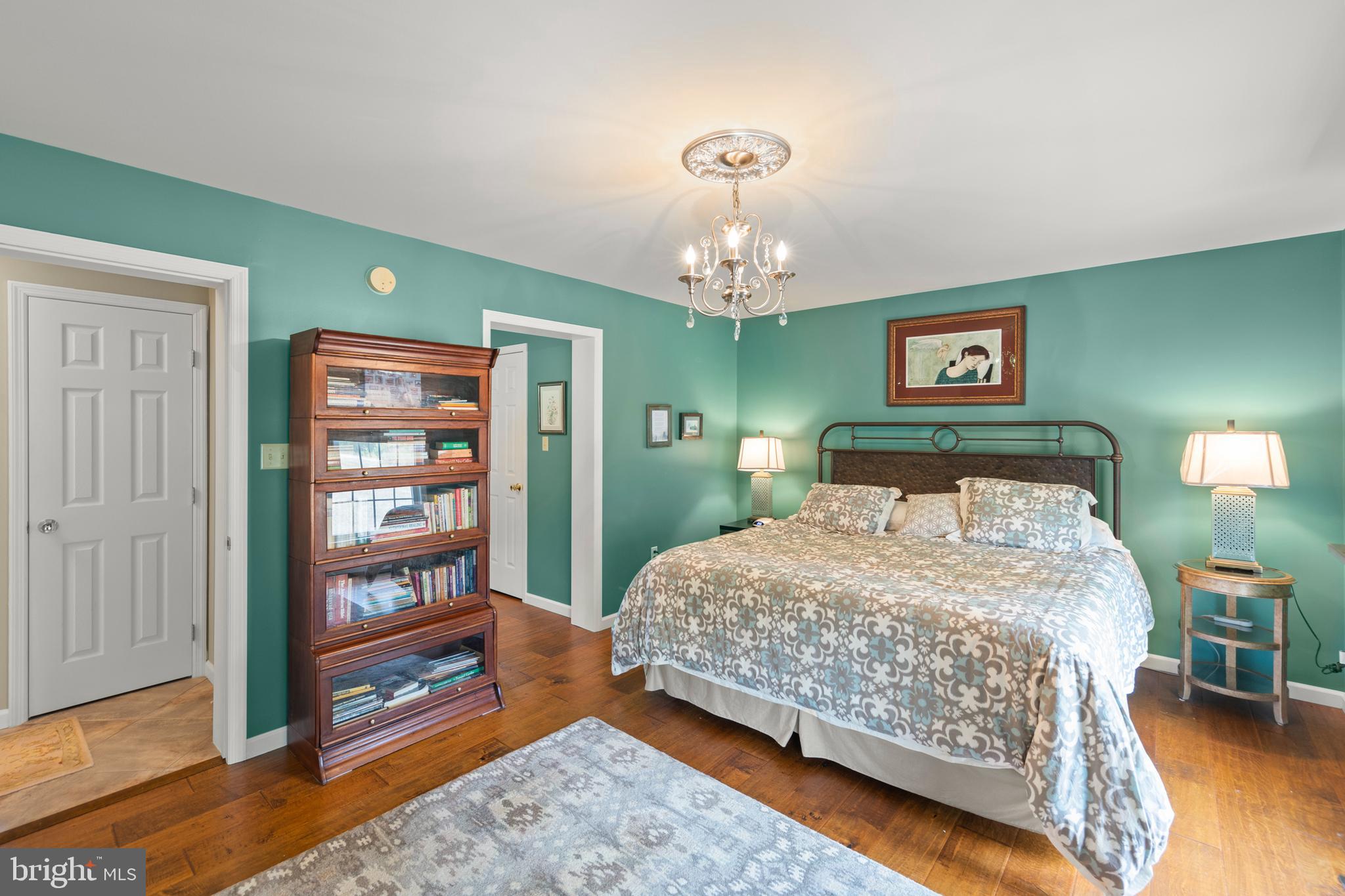 DUNMORE RIDGE PARK - Residential