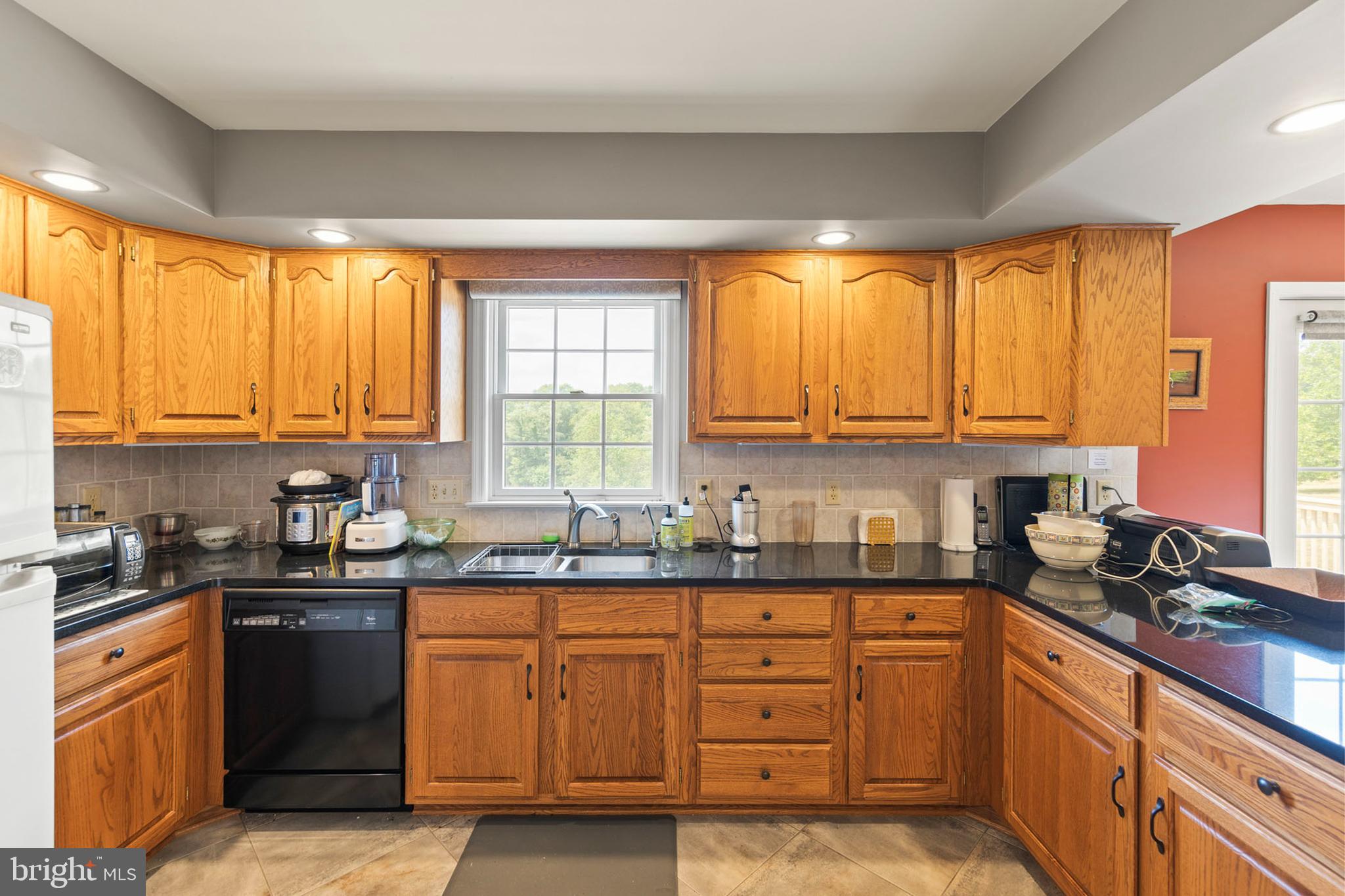 DUNMORE RIDGE PARK - Residential