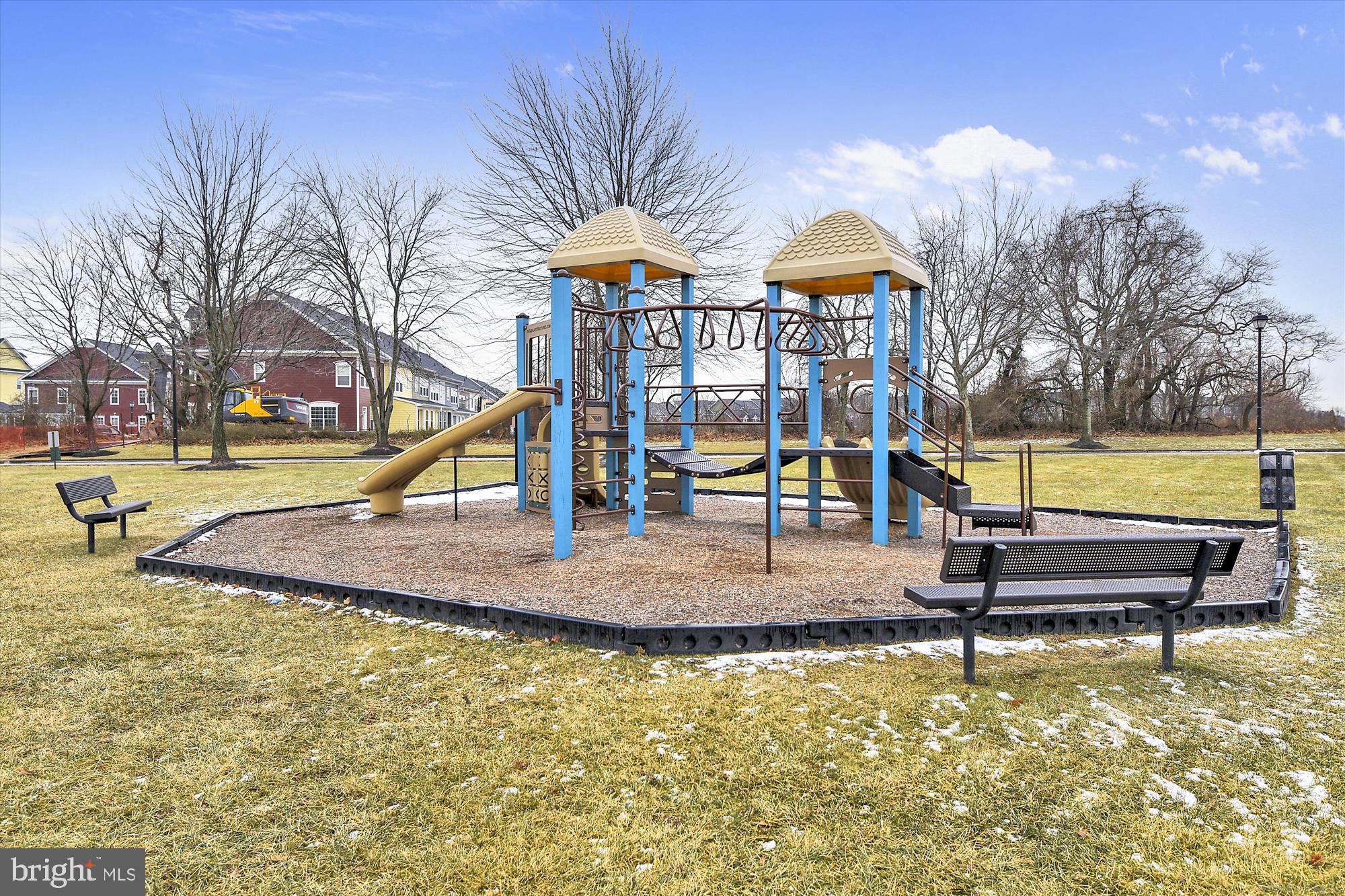 MONTGOMERY RUN - Residential