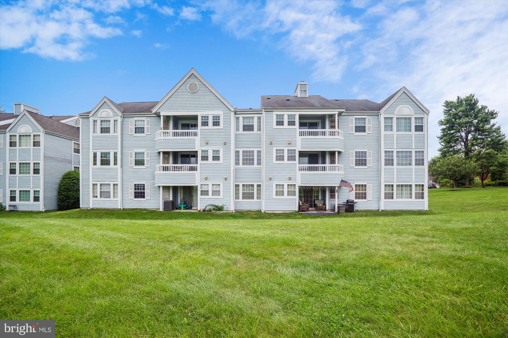 MONTGOMERY RUN - Residential