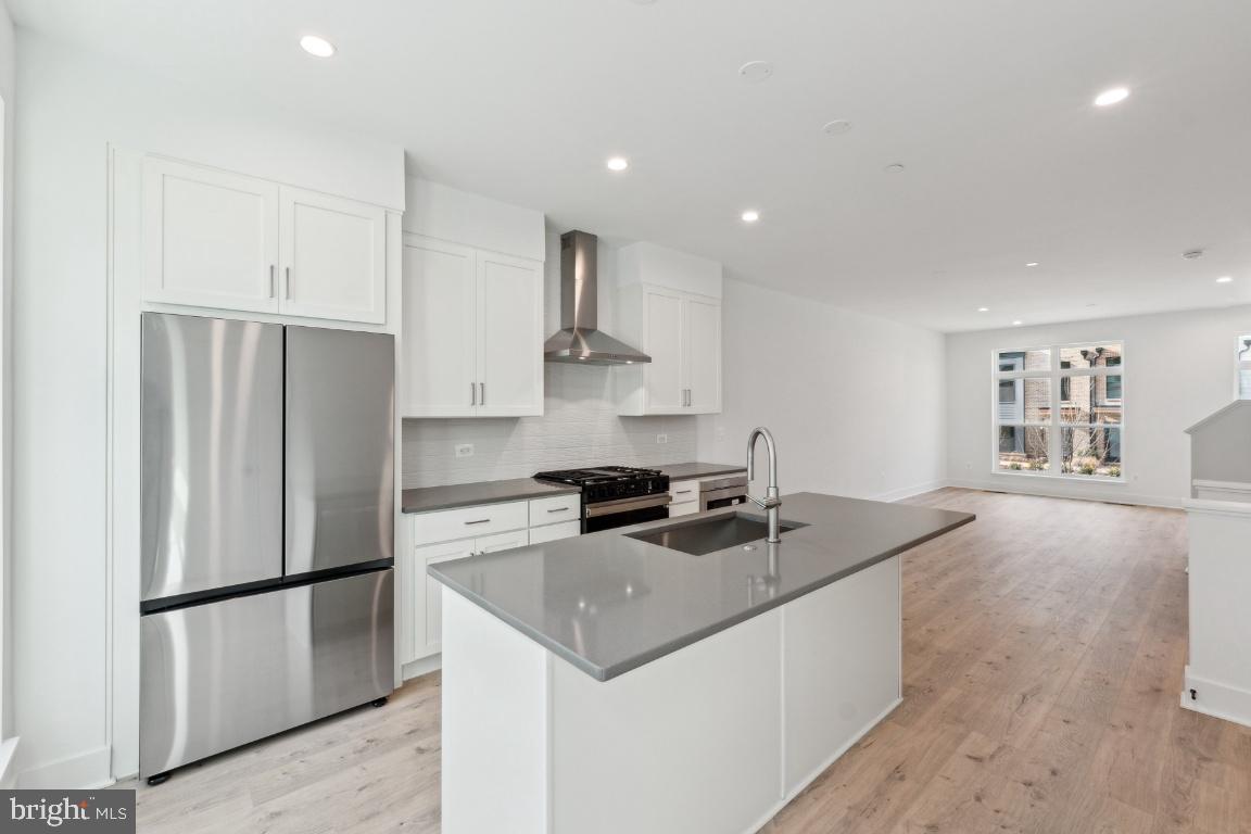 TYSONS RIDGE - Residential Lease