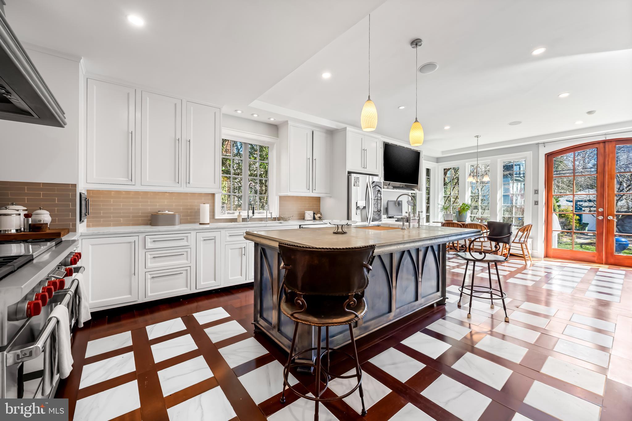 ROLAND PARK - Residential