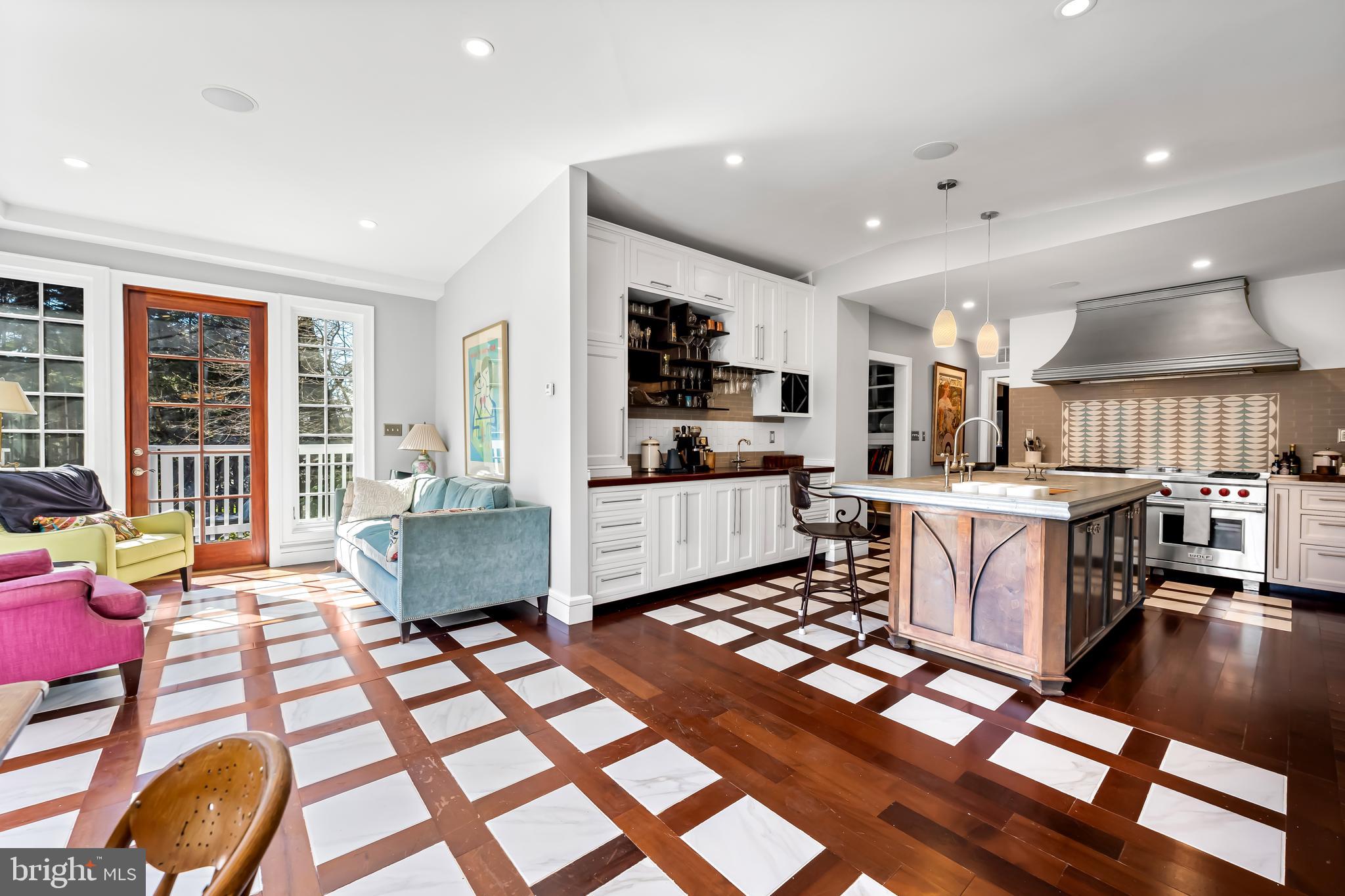 ROLAND PARK - Residential