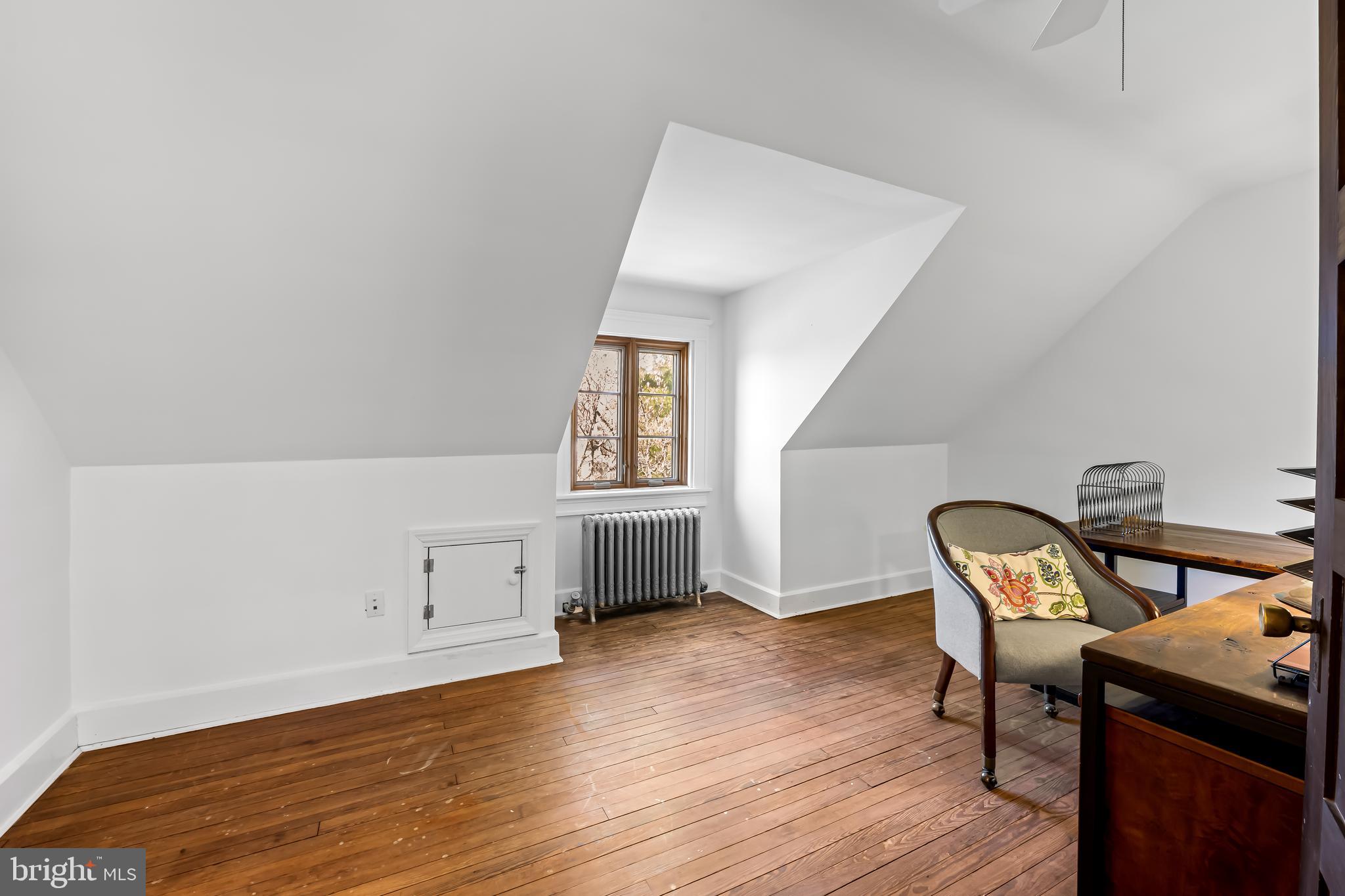 ROLAND PARK - Residential