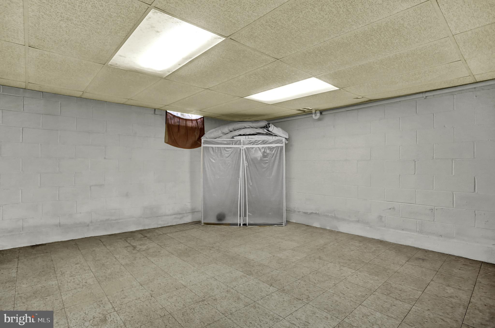 BASIN HILL HEIGHTS - Residential