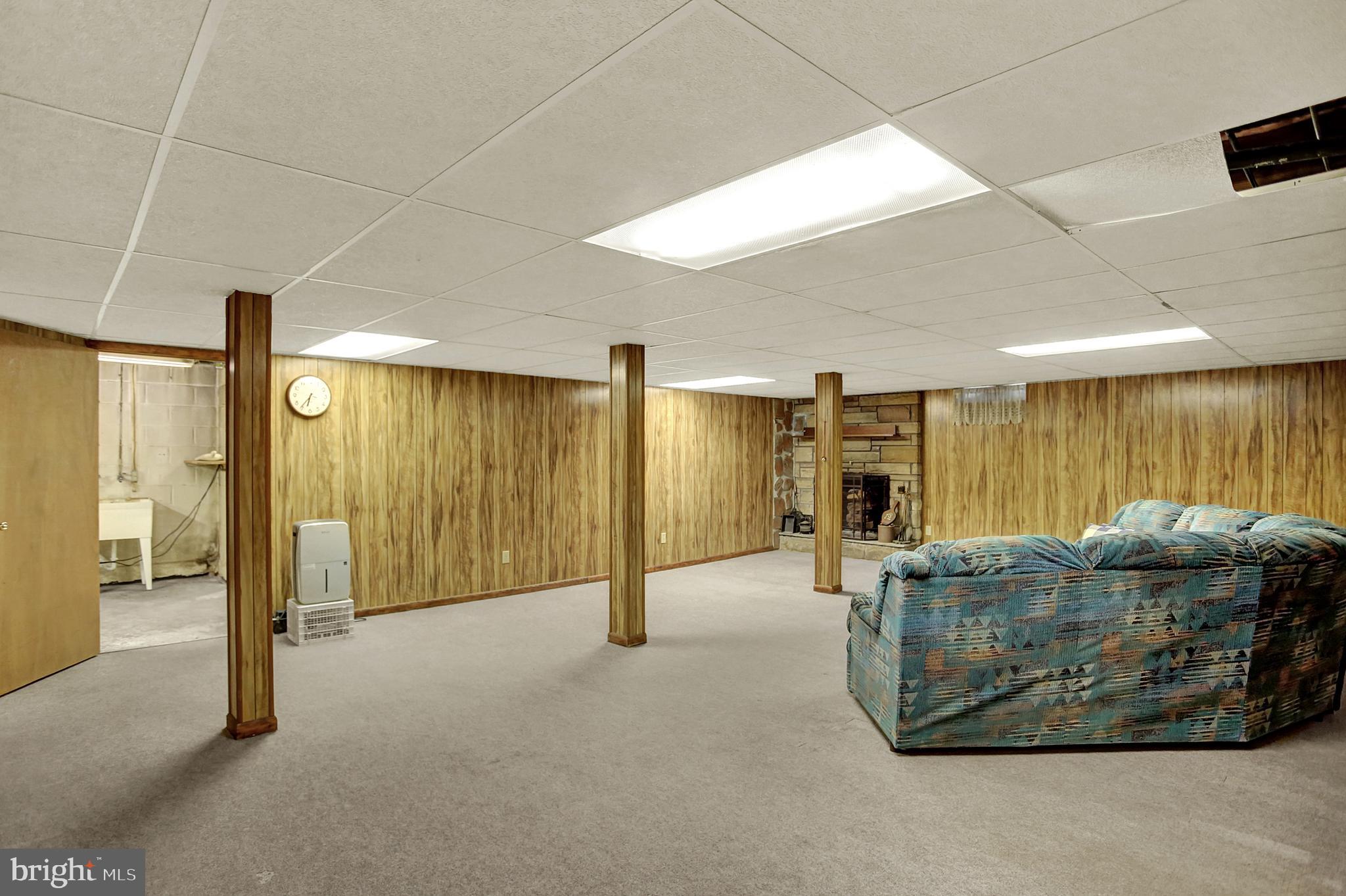 BASIN HILL HEIGHTS - Residential