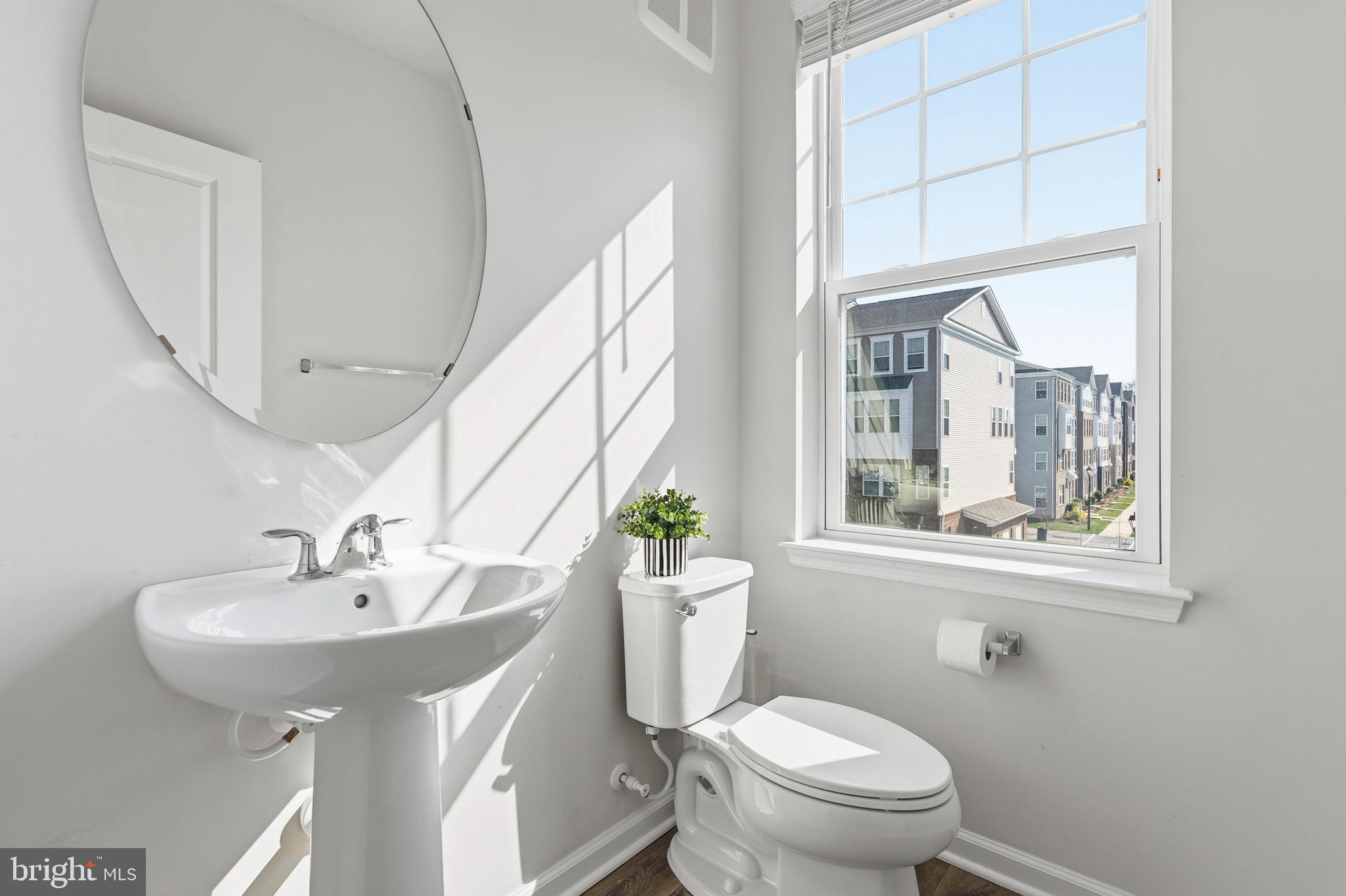 GLENN DALE COMMONS - Residential