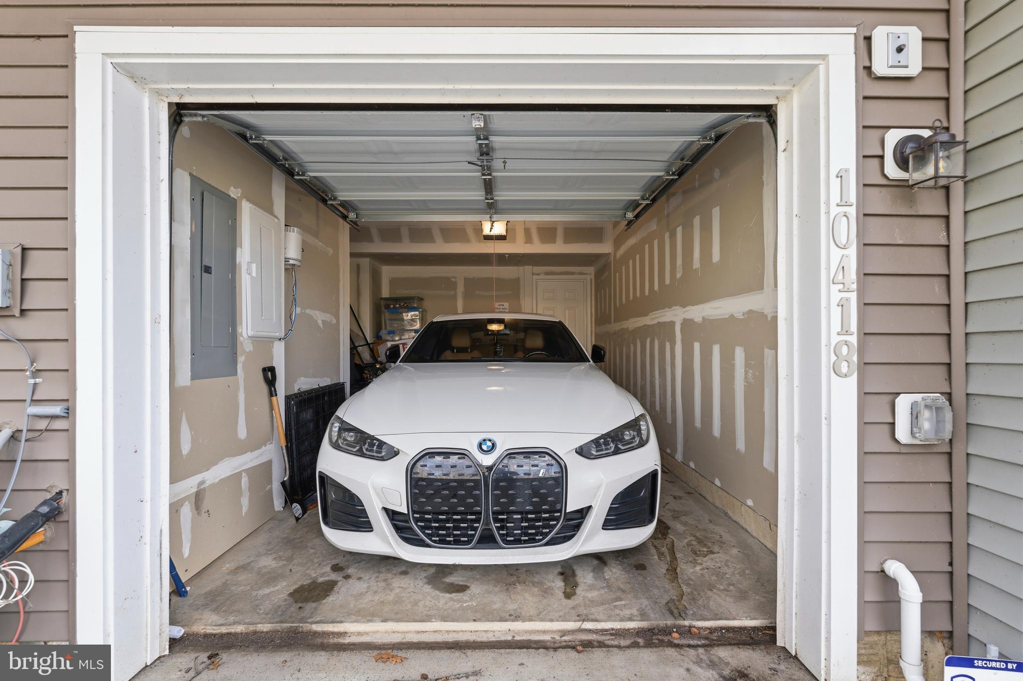 GLENN DALE COMMONS - Residential