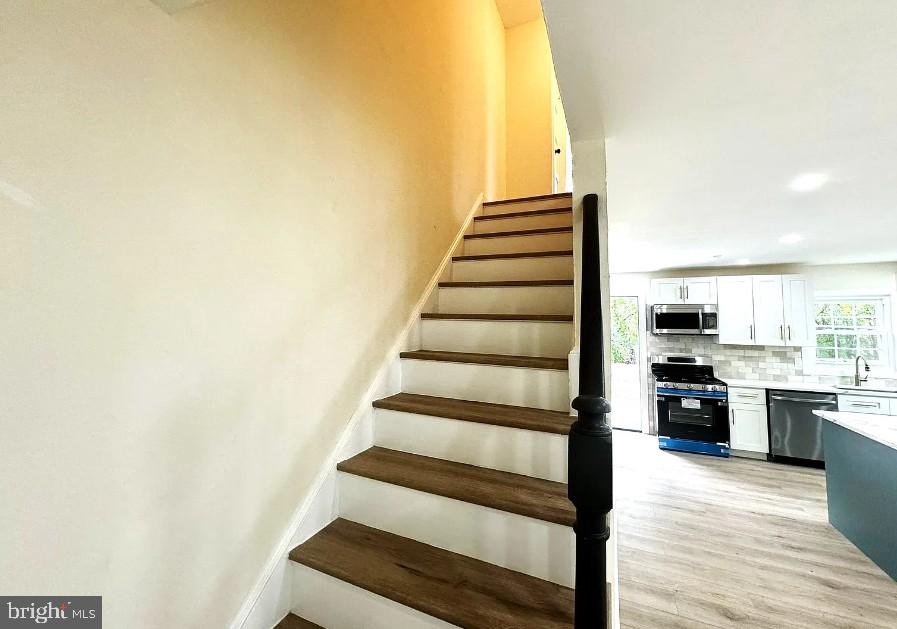 ALEXANDRIA - Residential Lease