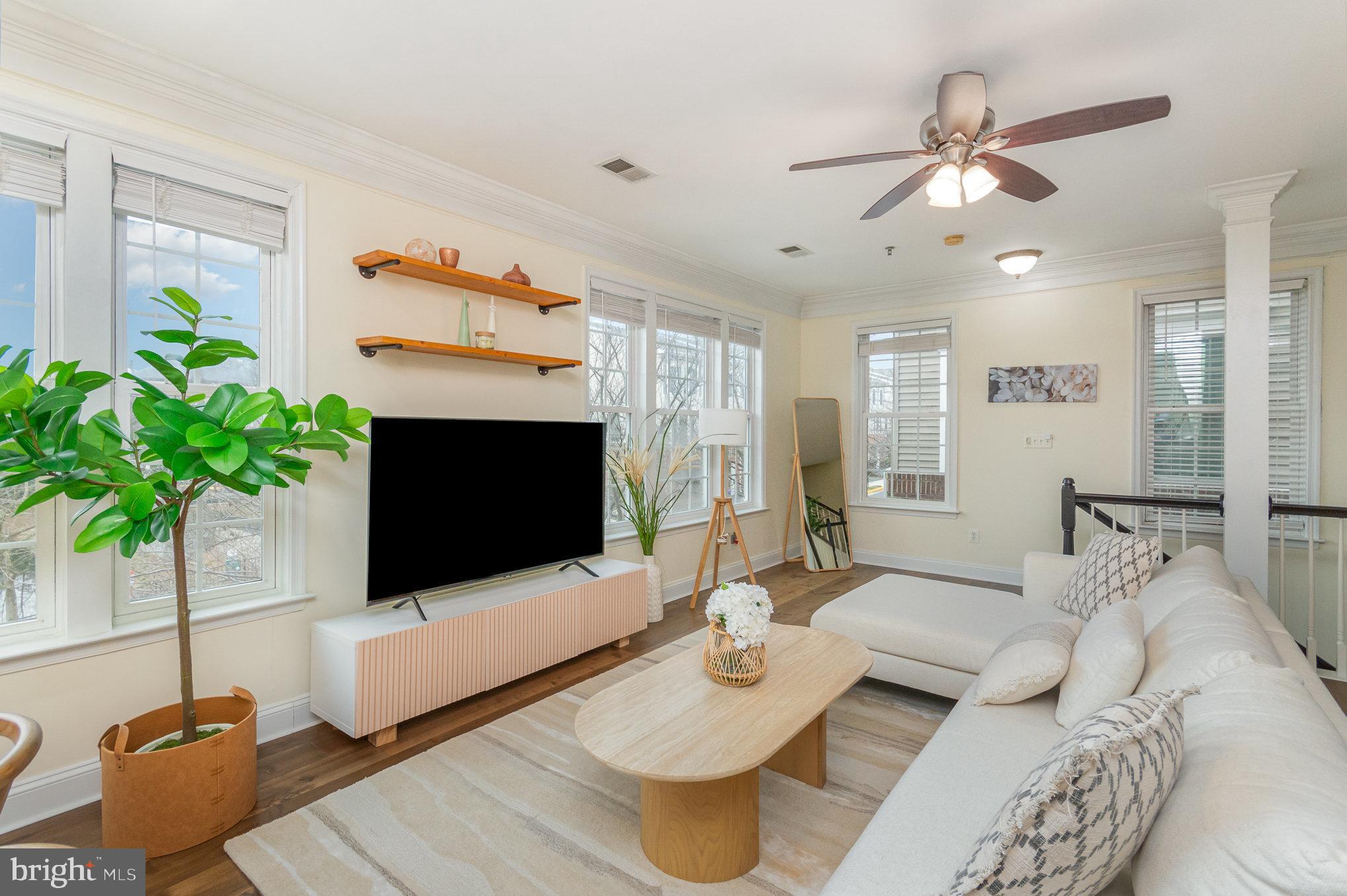 GROVETON WOODS - Residential