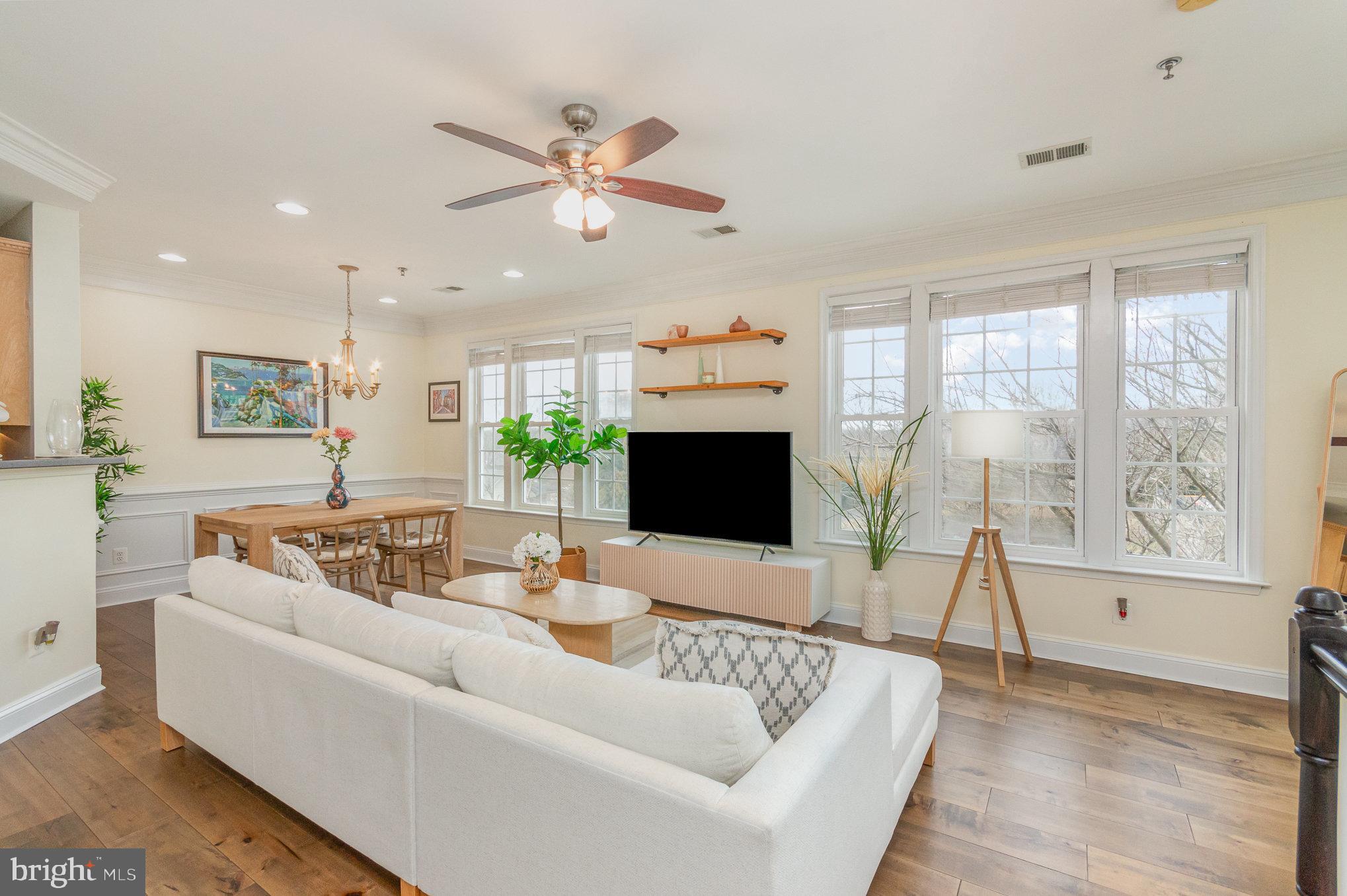 GROVETON WOODS - Residential