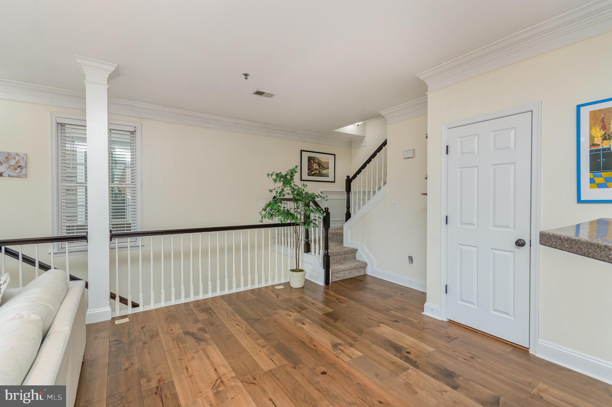 GROVETON WOODS - Residential