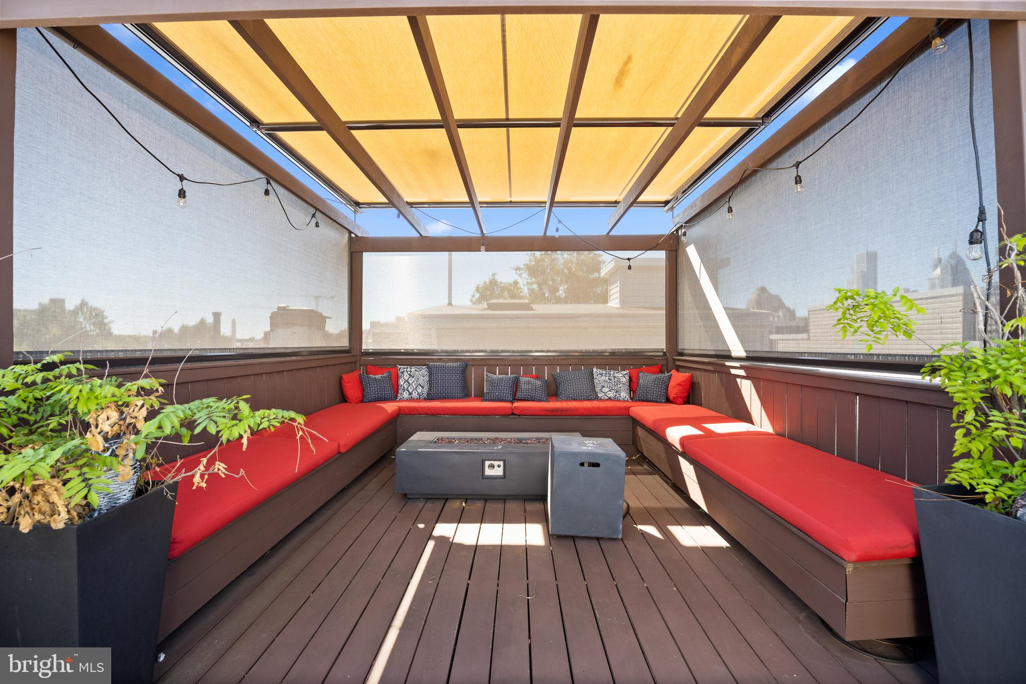 BELLA VISTA - Residential