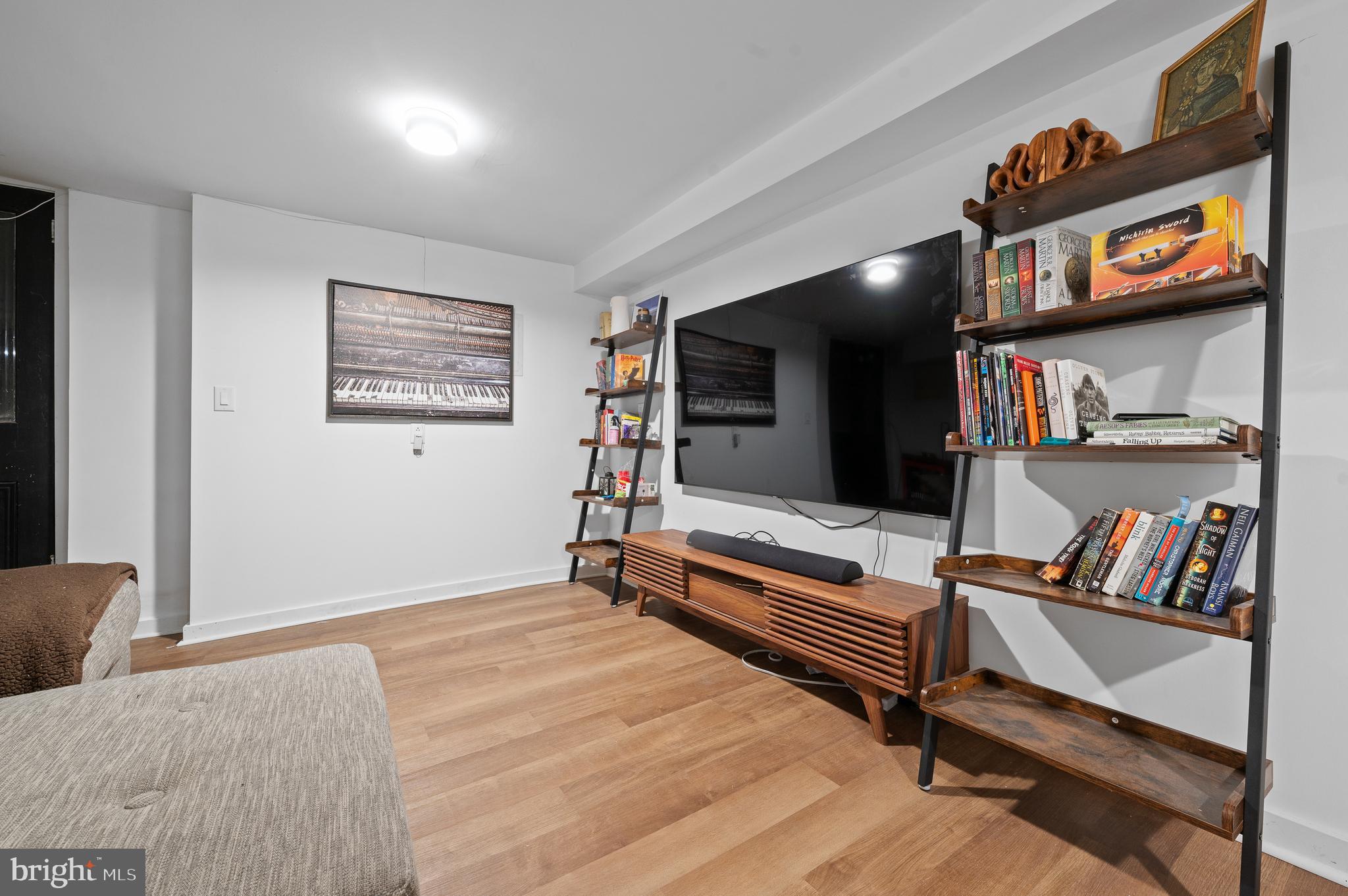 BELLA VISTA - Residential