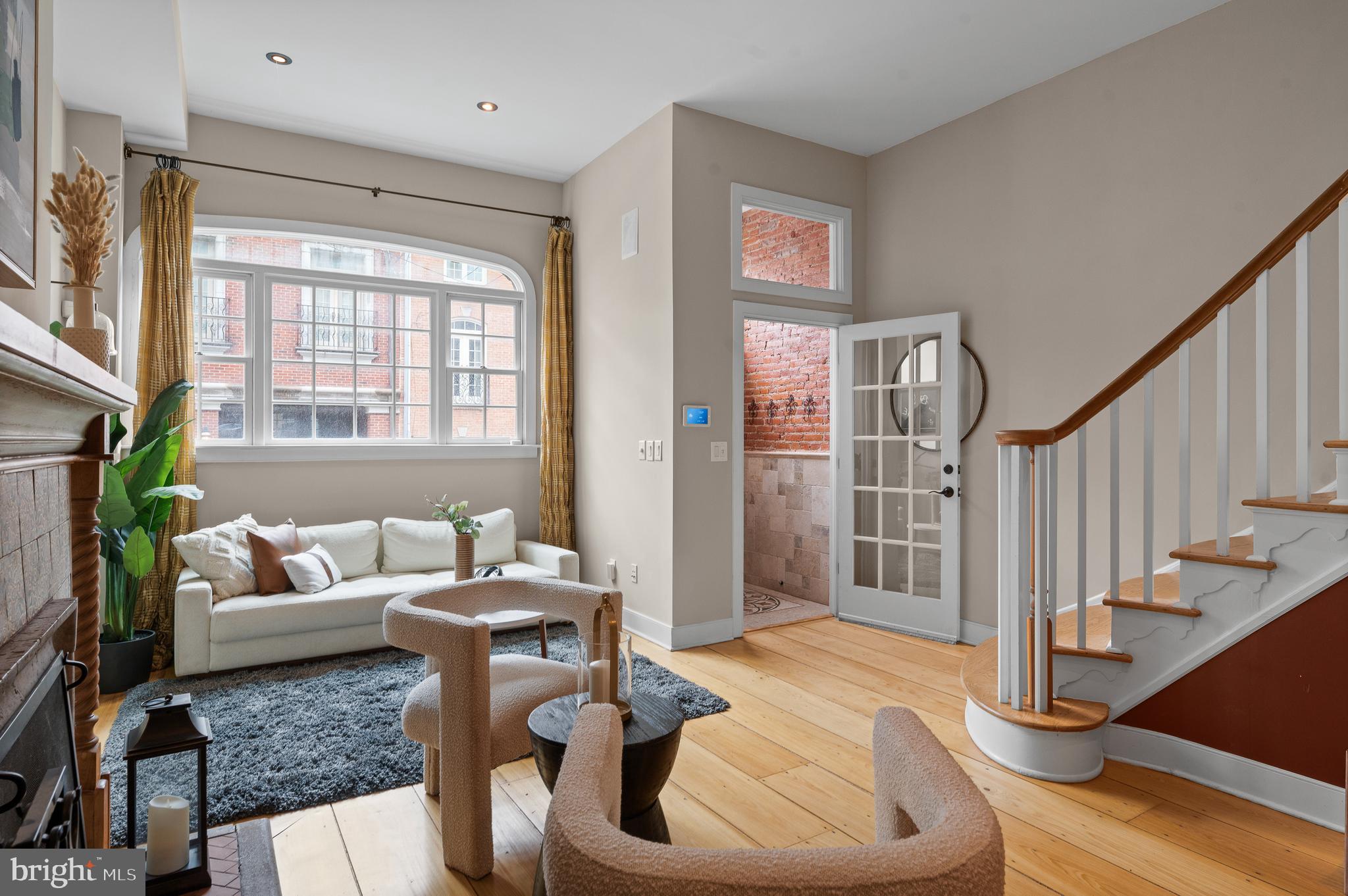 BELLA VISTA - Residential