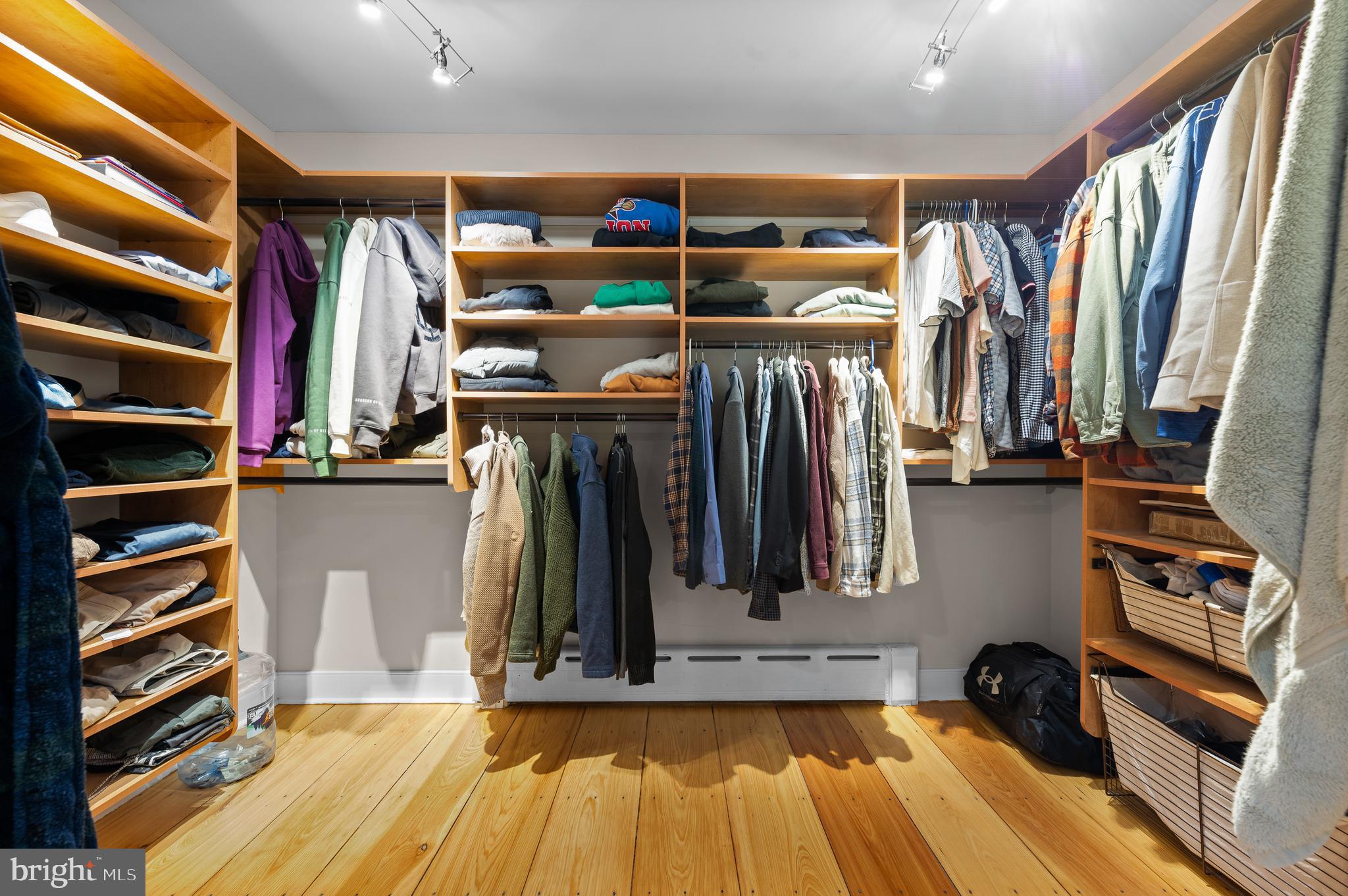 BELLA VISTA - Residential