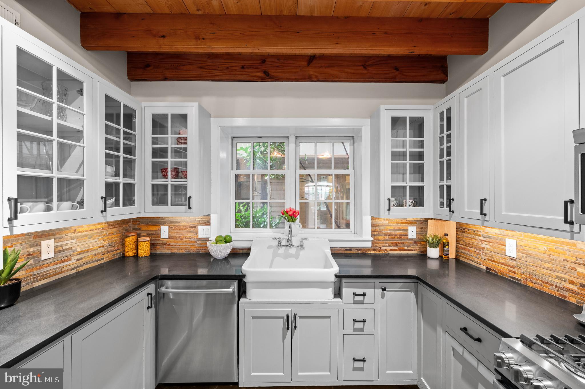 BELLA VISTA - Residential