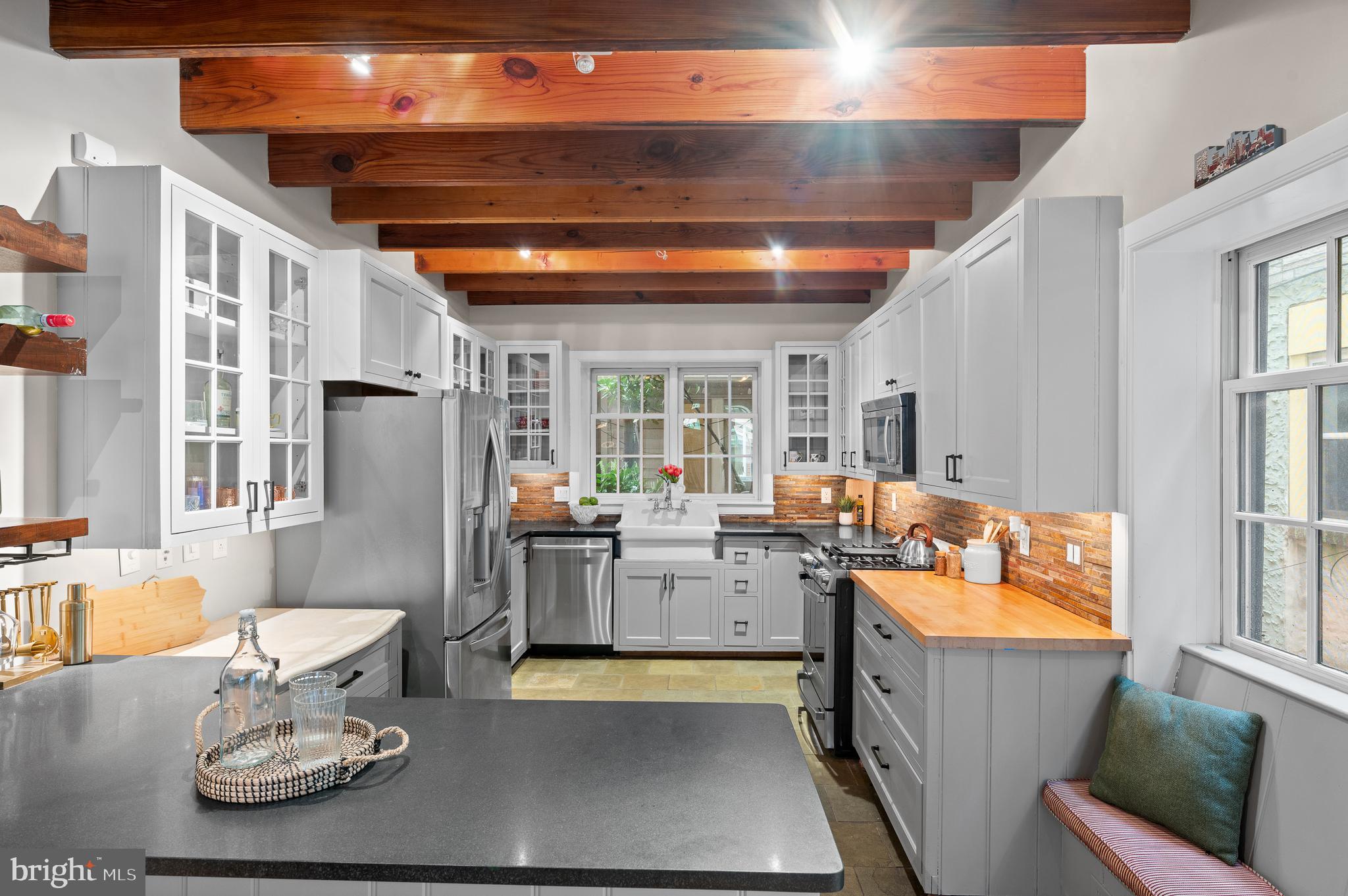 BELLA VISTA - Residential