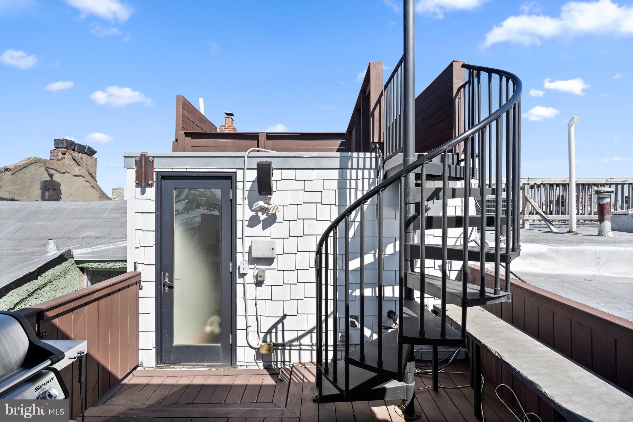 BELLA VISTA - Residential