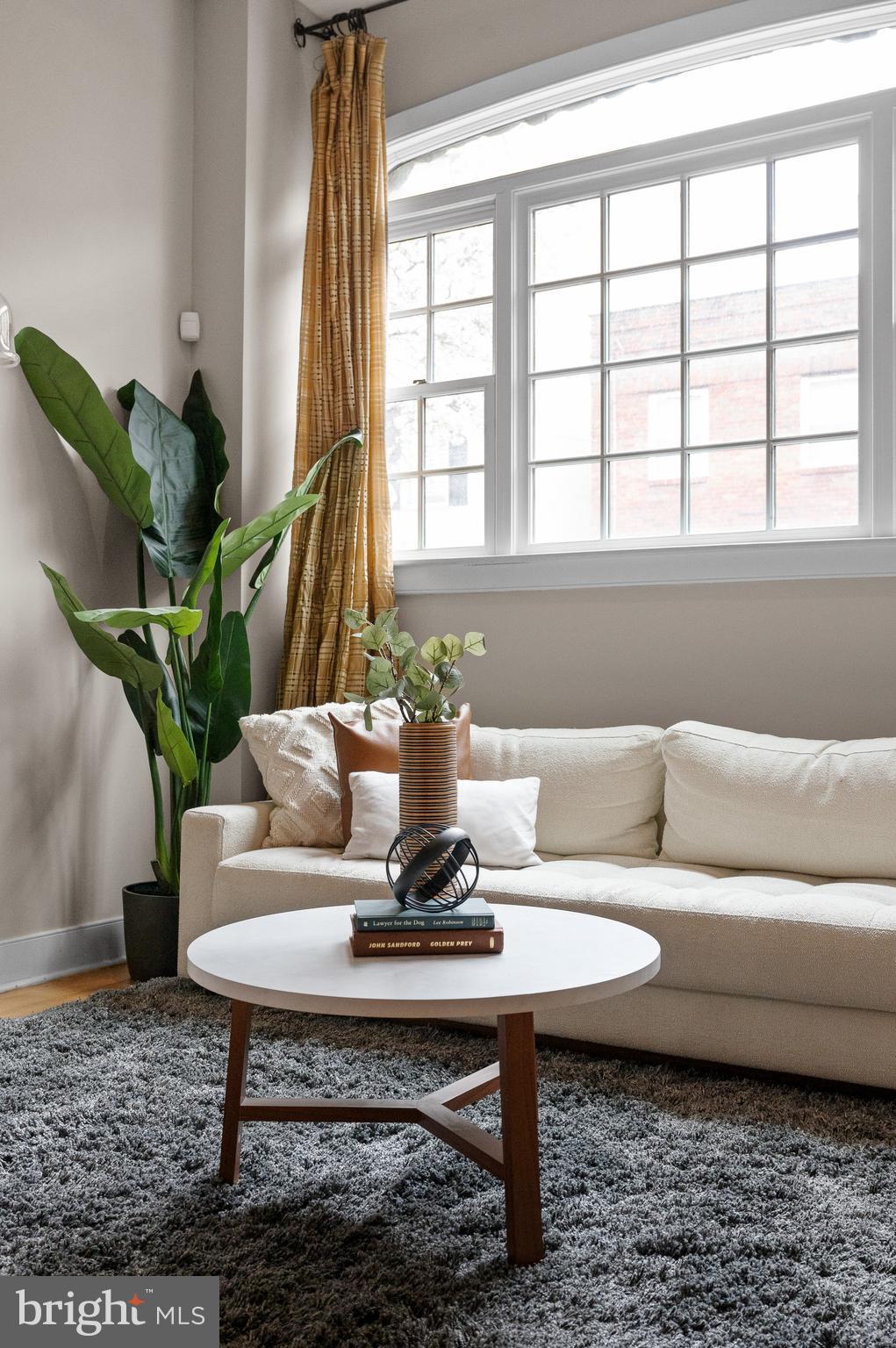 BELLA VISTA - Residential