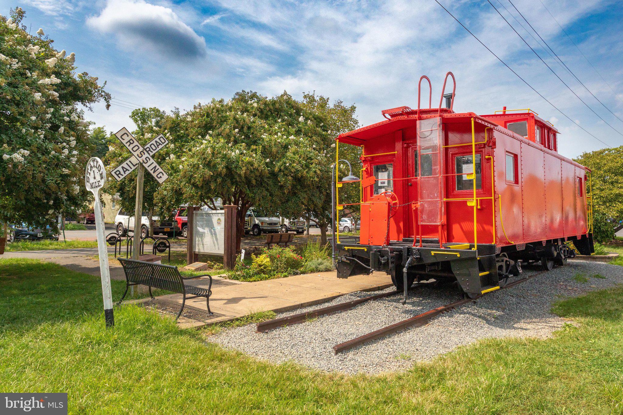 SUNNYBROOK - Residential