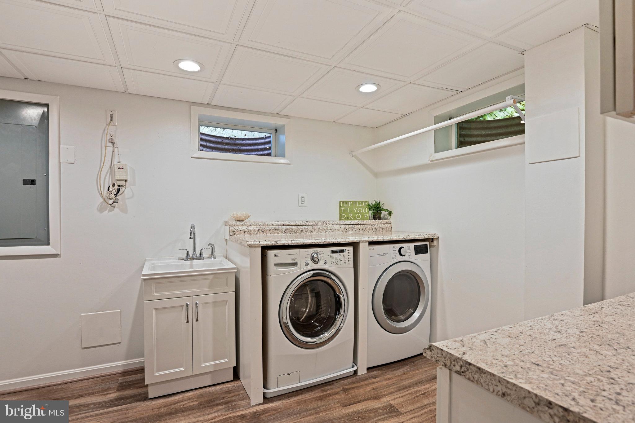 SUNNYBROOK - Residential