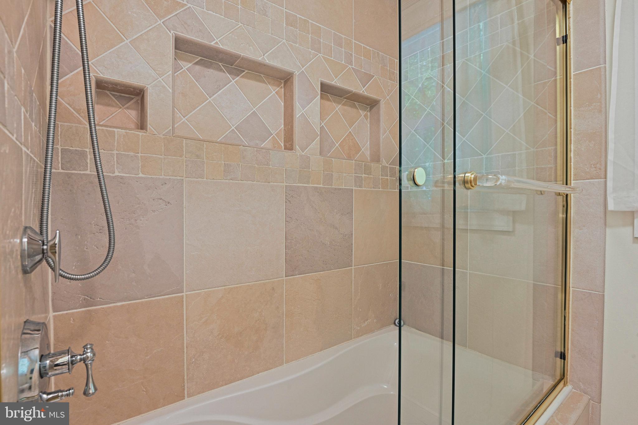 SUNNYBROOK - Residential