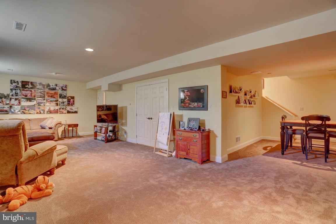 PARKFIELD - Residential