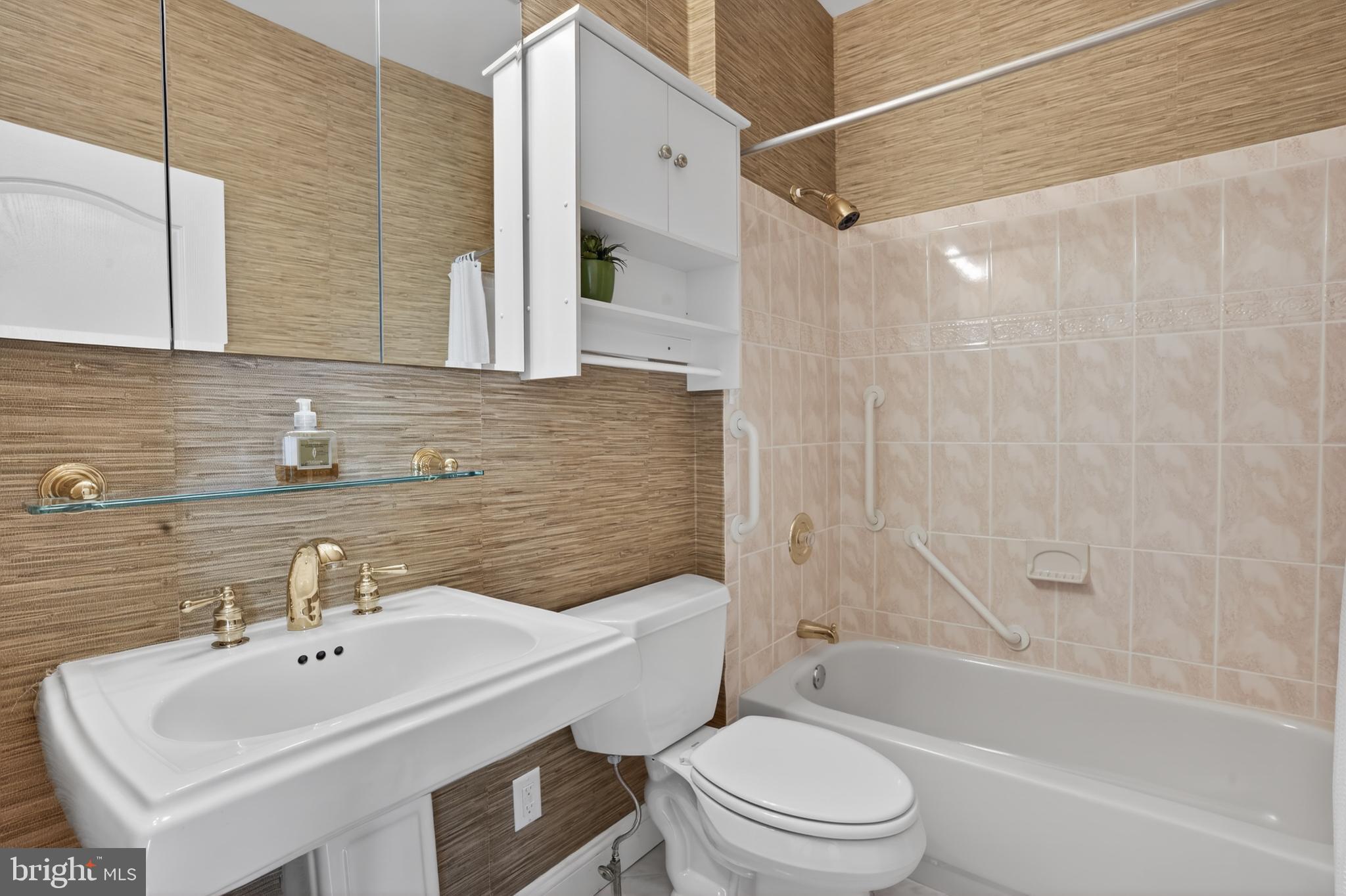 HERSHEYS MILL - Residential