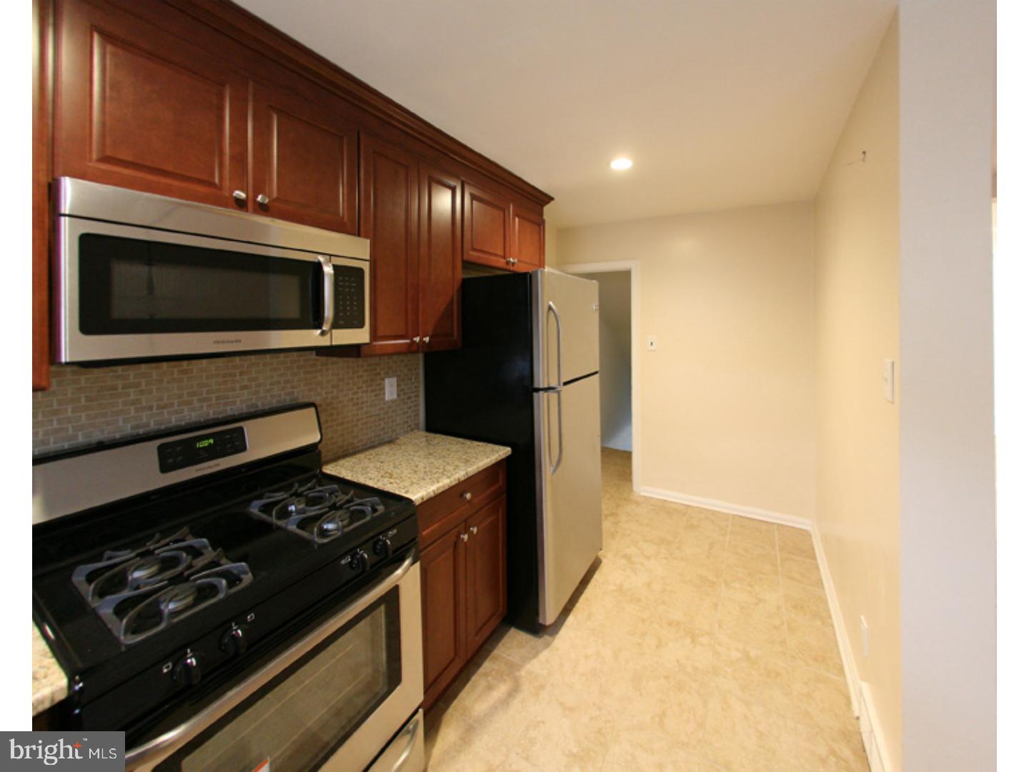 LAWNCREST - Residential