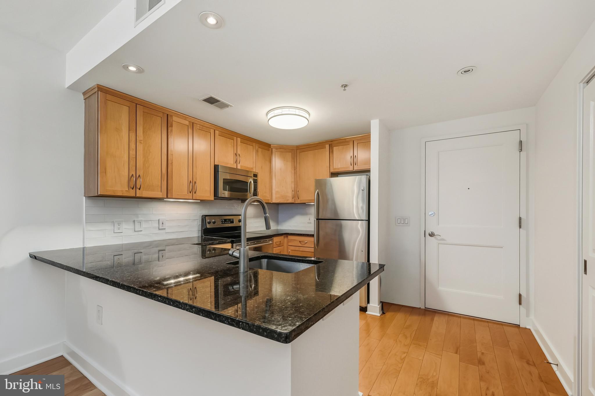 RESIDENCES AT LIBERTY CENTER - Residential