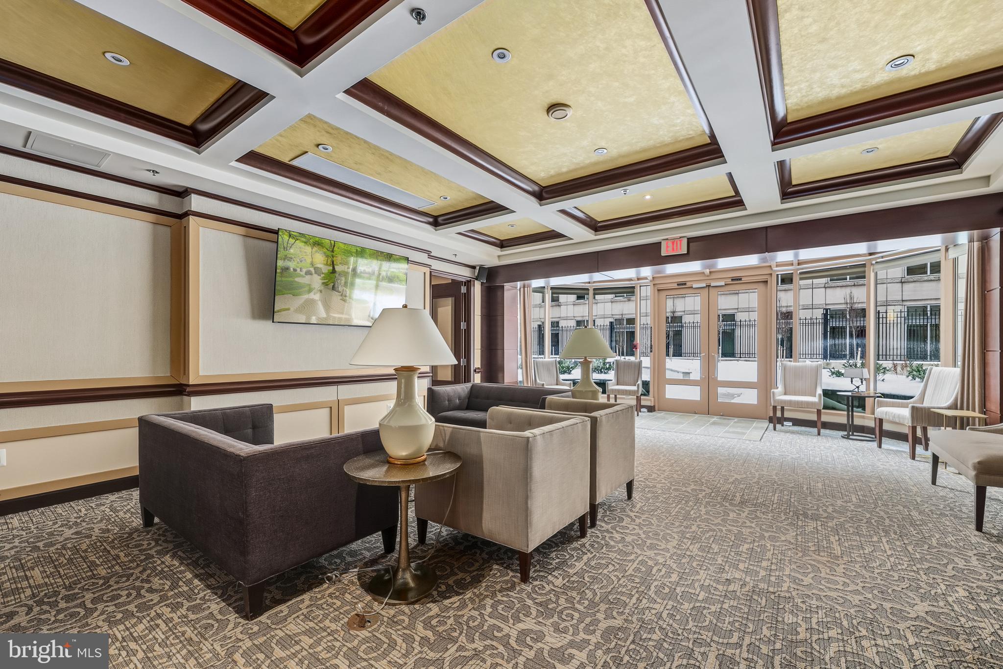 RESIDENCES AT LIBERTY CENTER - Residential