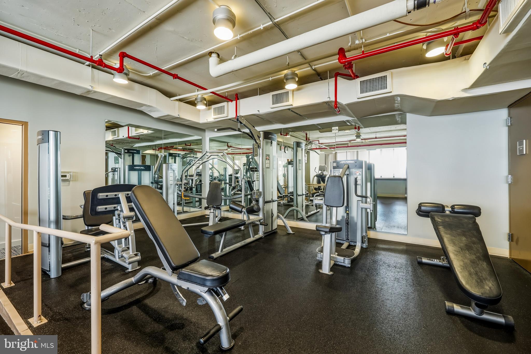 RESIDENCES AT LIBERTY CENTER - Residential