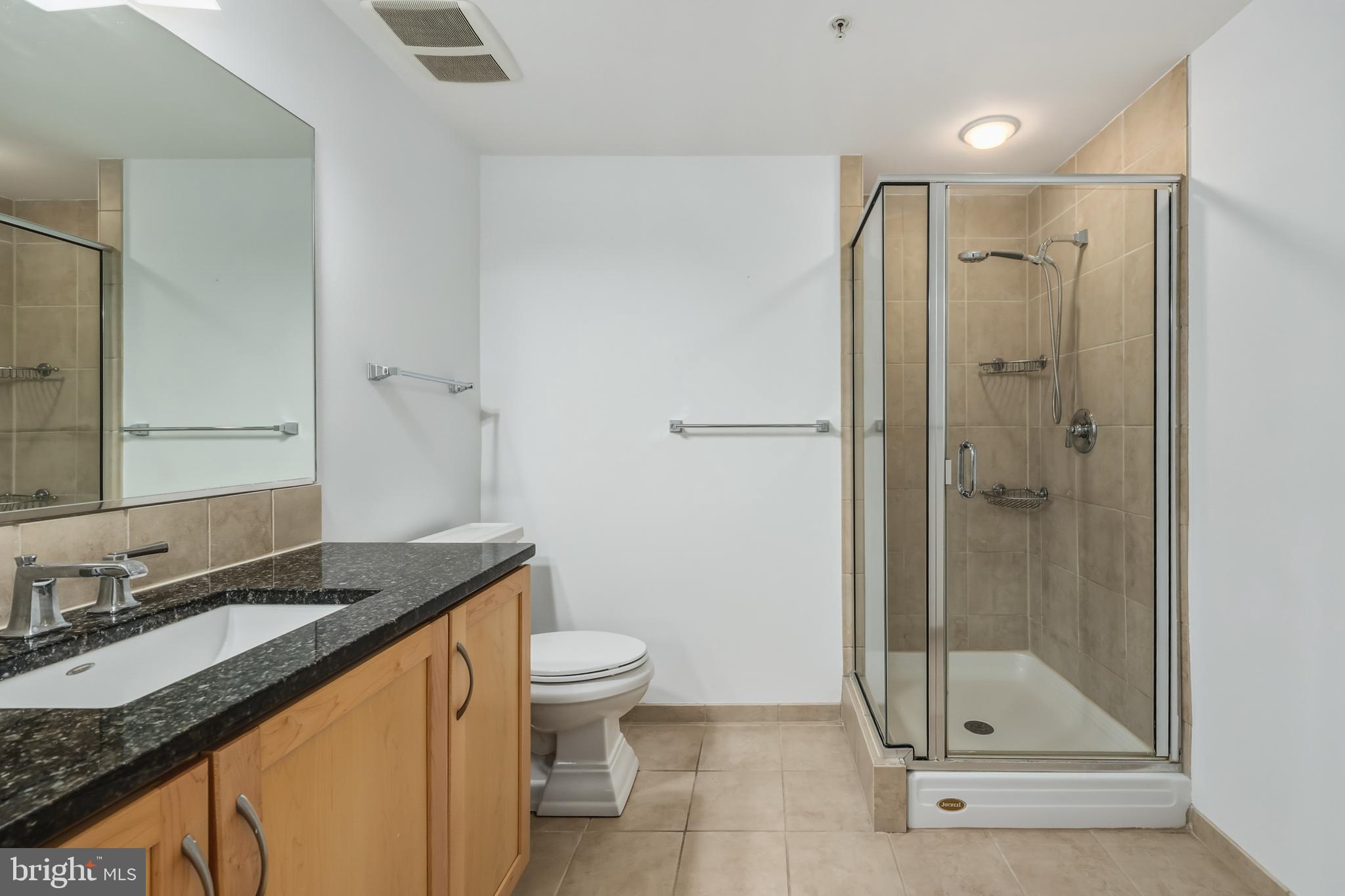 RESIDENCES AT LIBERTY CENTER - Residential