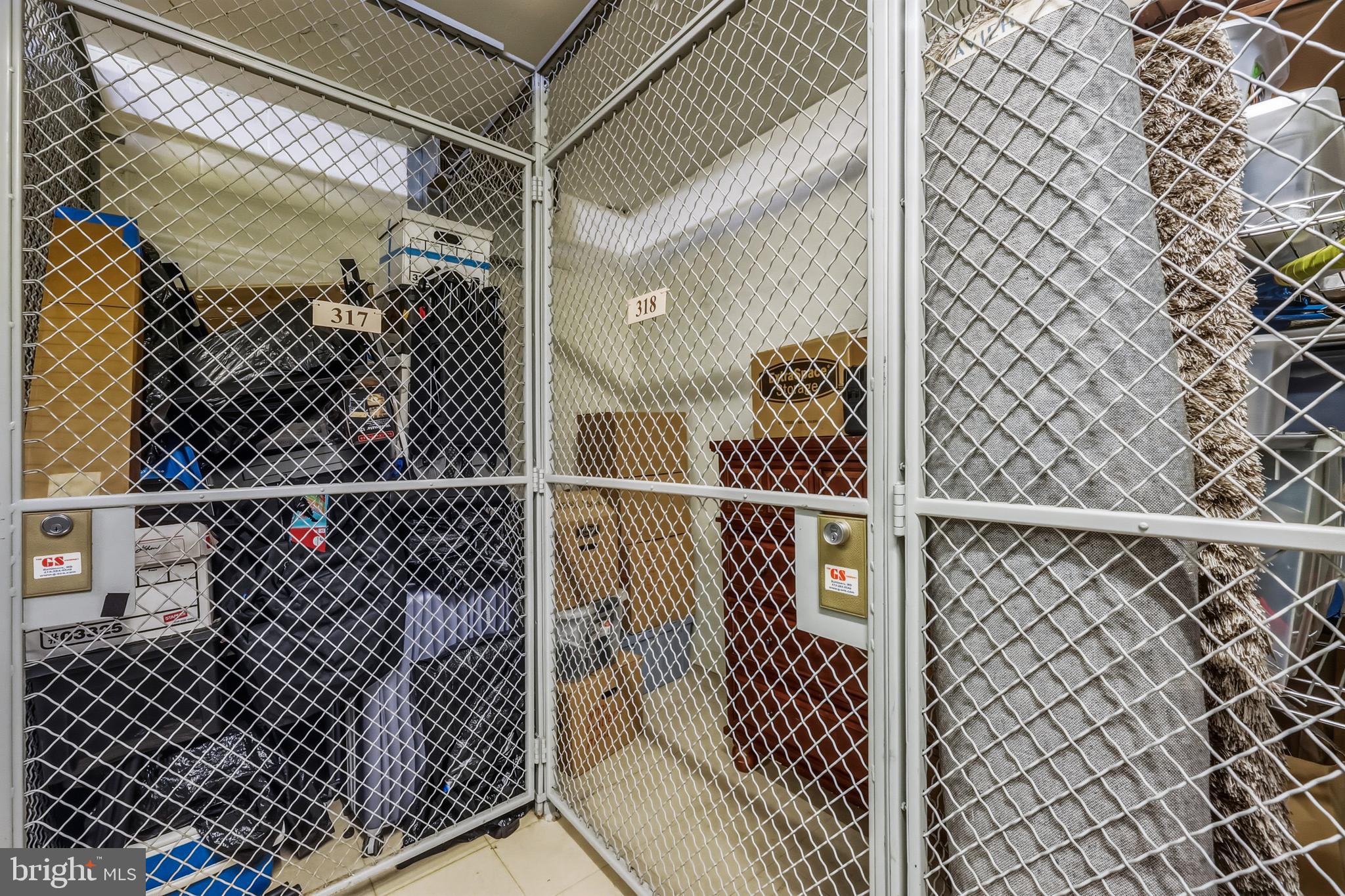 RESIDENCES AT LIBERTY CENTER - Residential