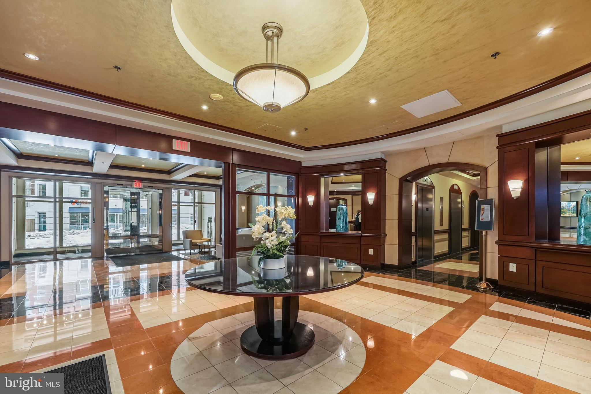 RESIDENCES AT LIBERTY CENTER - Residential