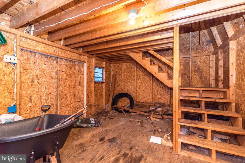 YARDLEY HUNT - Residential