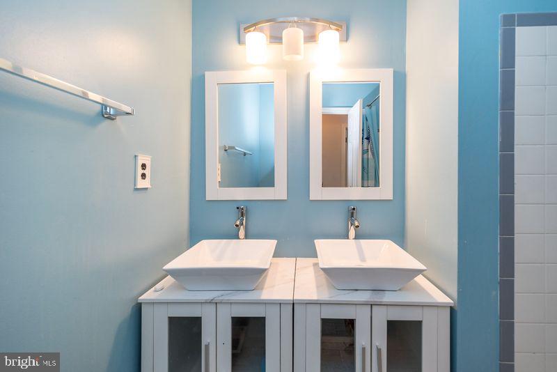 YARDLEY HUNT - Residential