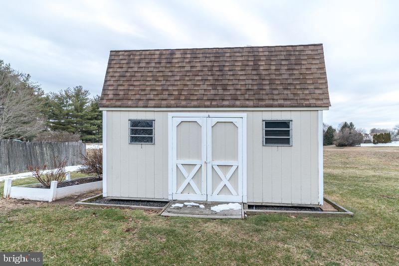 YARDLEY HUNT - Residential