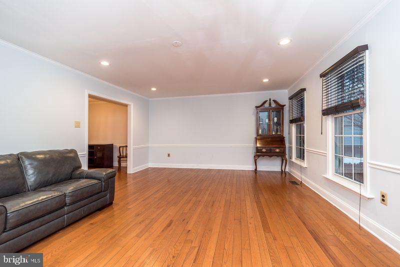 YARDLEY HUNT - Residential