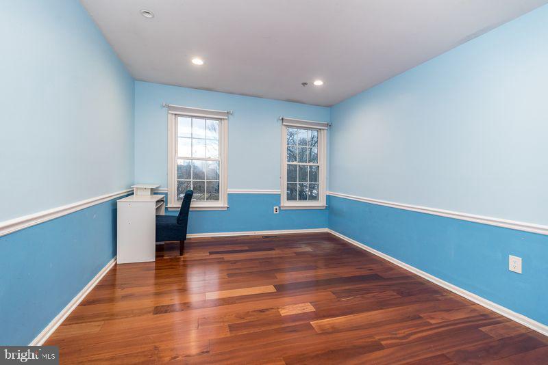 YARDLEY HUNT - Residential