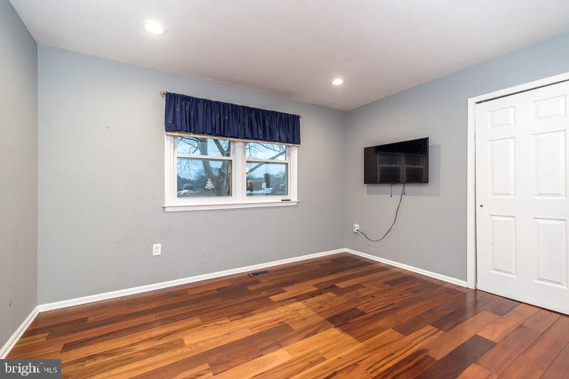 YARDLEY HUNT - Residential