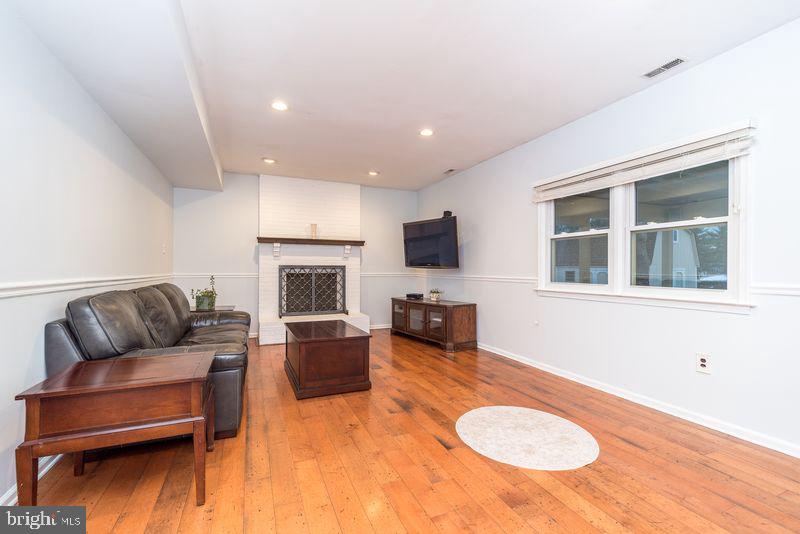 YARDLEY HUNT - Residential