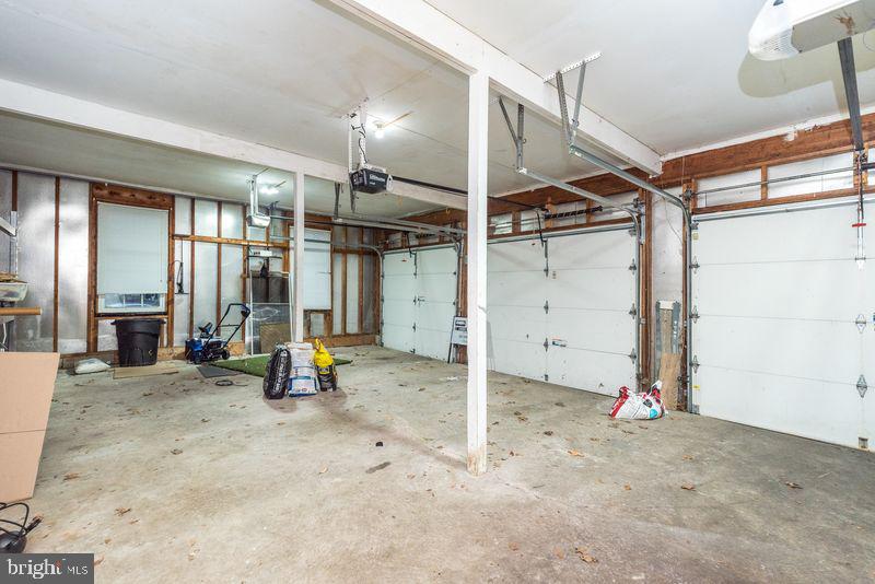 YARDLEY HUNT - Residential