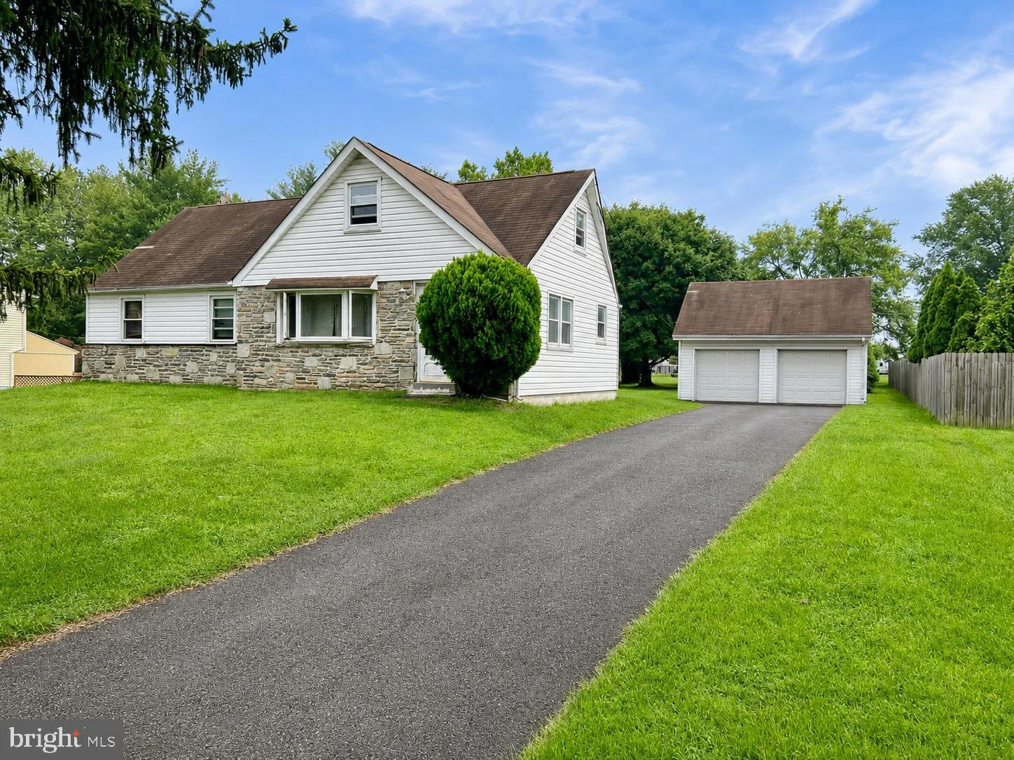 222 Holly Hill Road, Richboro, PA, 18954